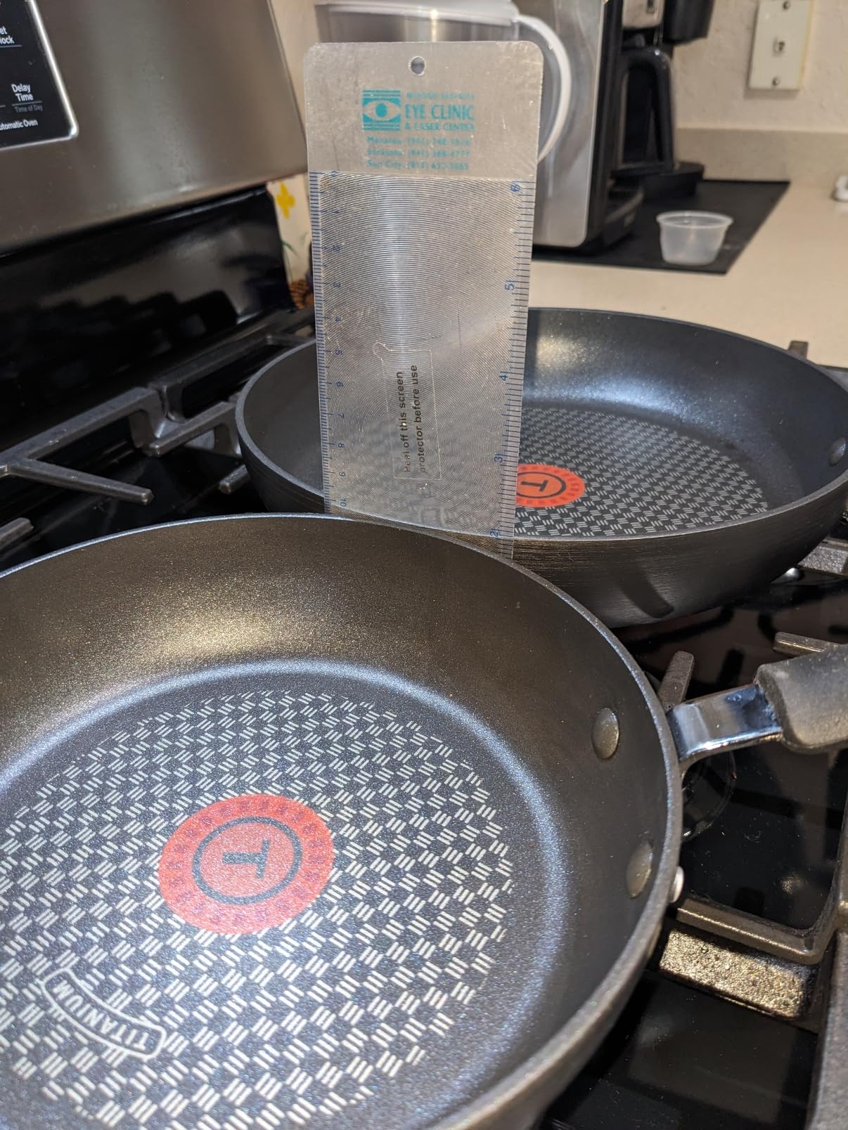 T-Fal Ultimate Hard Anodized Nonstick Fry Pan With Lid 10 Inch, Oven Broiler Safe 400F, Lid Safe 350F, Cookware, Kitchen, Home, Versatile Frying Pan, Skillet, Pots and Pans, Dishwasher Safe, Black Customer Review T-Fal Ultimate Hard Anodized Nonstick Fry Pan With Lid 10 Inch, Oven Broiler Safe 400F, Lid Safe 350F, Cookware, Kitchen, Home, Versatile Frying Pan, Skillet, Pots and Pans, Dishwasher Safe, Black - Customer Photo 1