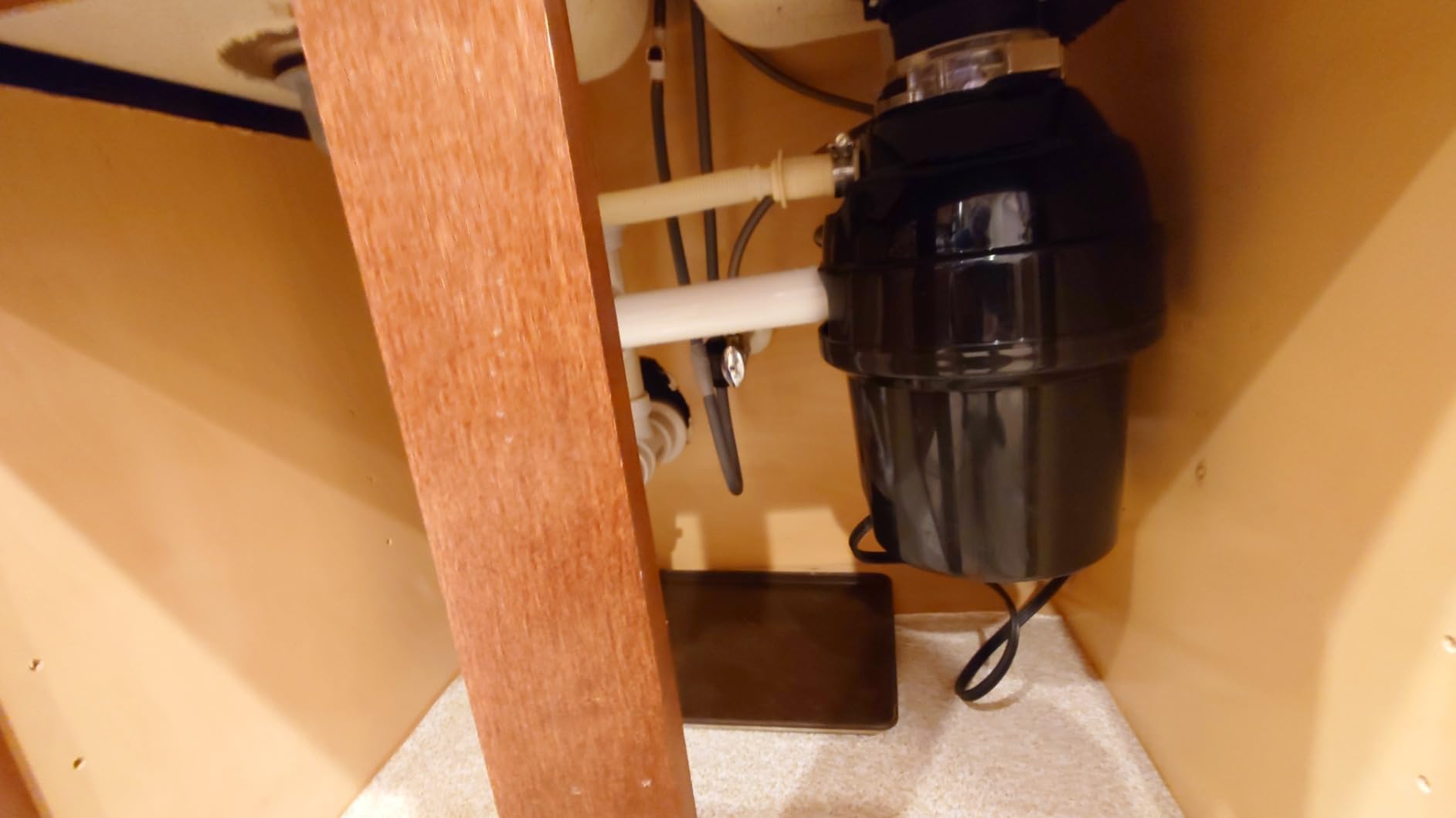 GE Disposall Continuous Feed 3/4 Horsepower Motor Garbage Disposer, Easy Install Kit, Non-Corded, GFC720N - Customer Photo 1