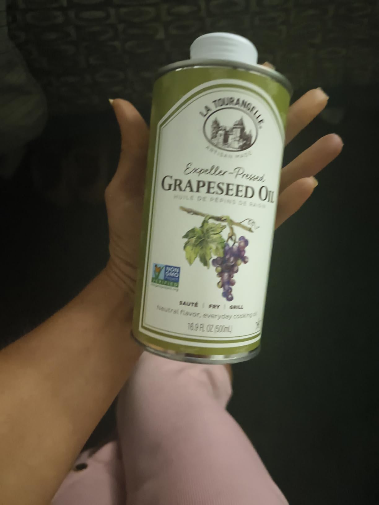La Tourangelle, Expeller-Pressed Grapeseed Oil, High Heat Neutral Cooking Oil, Cast Iron Seasoning, 16.9 fl oz - Customer Photo 3