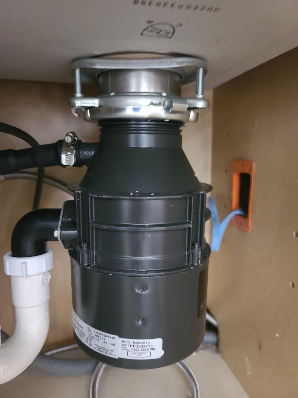 InSinkErator Badger 5XP Garbage Disposal with Power Cord, Standard Series 3/4 HP Continuous Feed Food Waste Disposer - Customer Photo 1