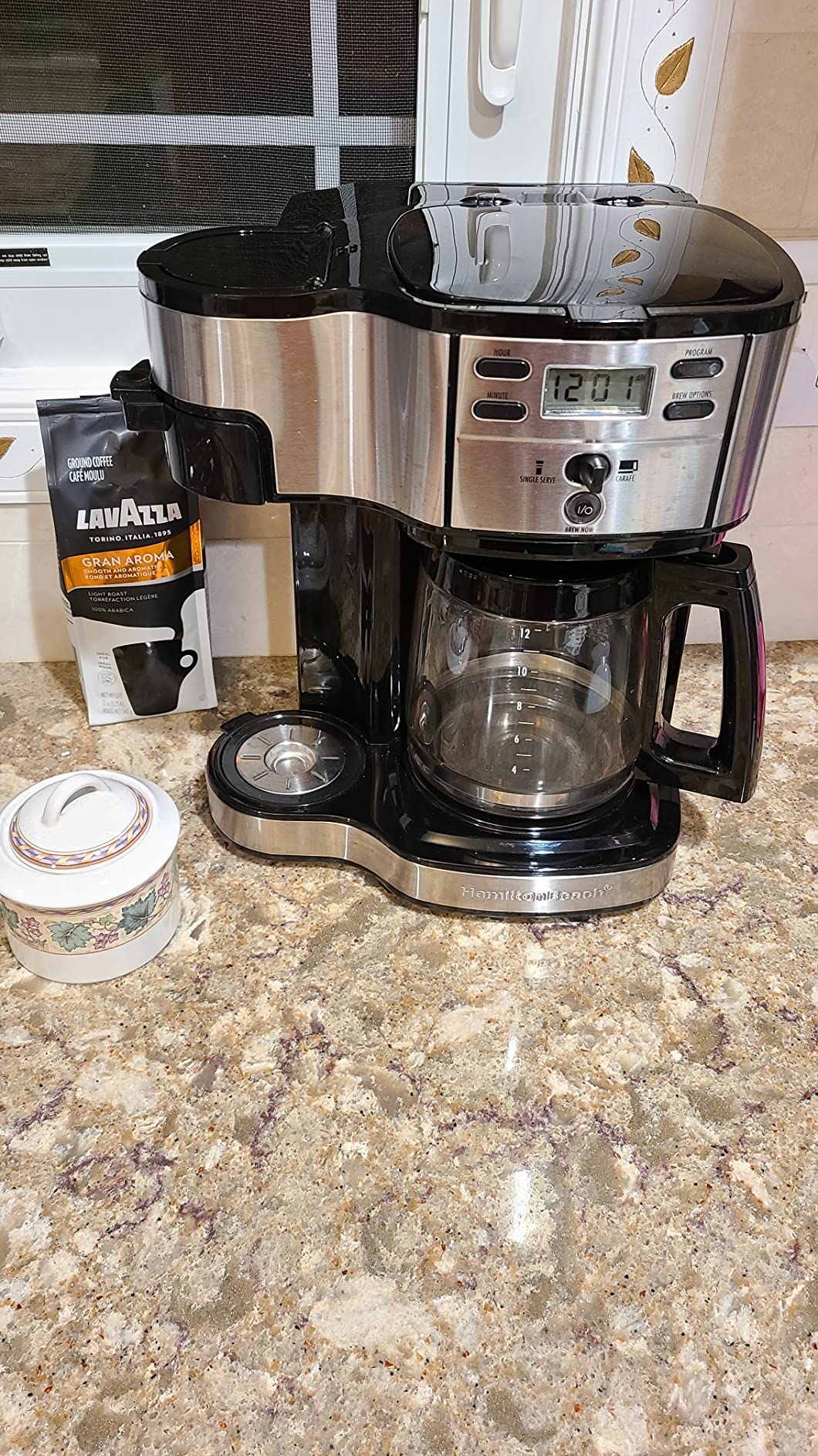 Hamilton Beach 2-Way Programmable Coffee Maker, 12 Cup Glass Carafe And Single Serve Coffee Maker, Black with Stainless Steel Accents, 49980RG - Customer Photo 1