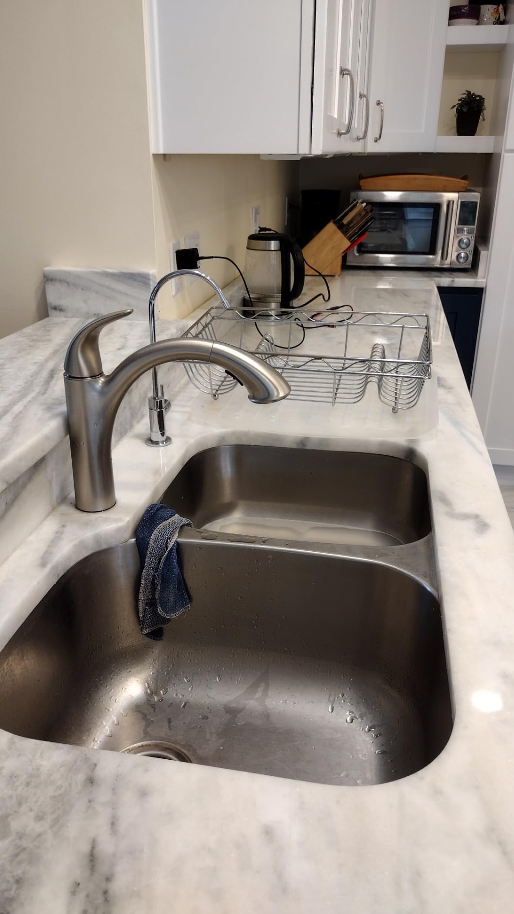 Moen Camerist Spot Resist Stainless One-Handle Kitchen Faucet with Pullout Spray Head, Featuring Power Clean and Reflex Docking System, 7545SRS Customer Review Moen Camerist Spot Resist Stainless One-Handle Kitchen Faucet with Pullout Spray Head, Featuring Power Clean and Reflex Docking System, 7545SRS - Customer Photo 2