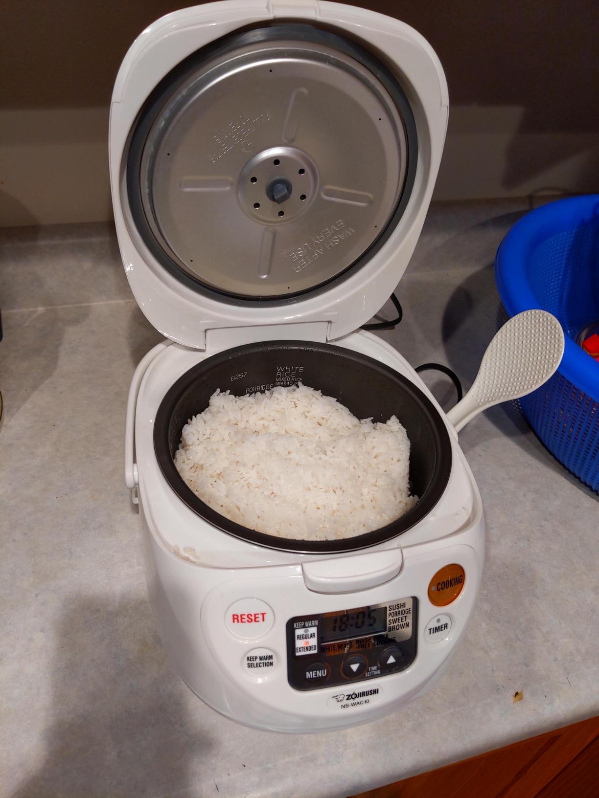 Zojirushi Micom Rice Cooker and Warmer (10-Cup/Cool White) Customer Review Zojirushi Micom Rice Cooker and Warmer (10-Cup/Cool White) - Customer Photo 1