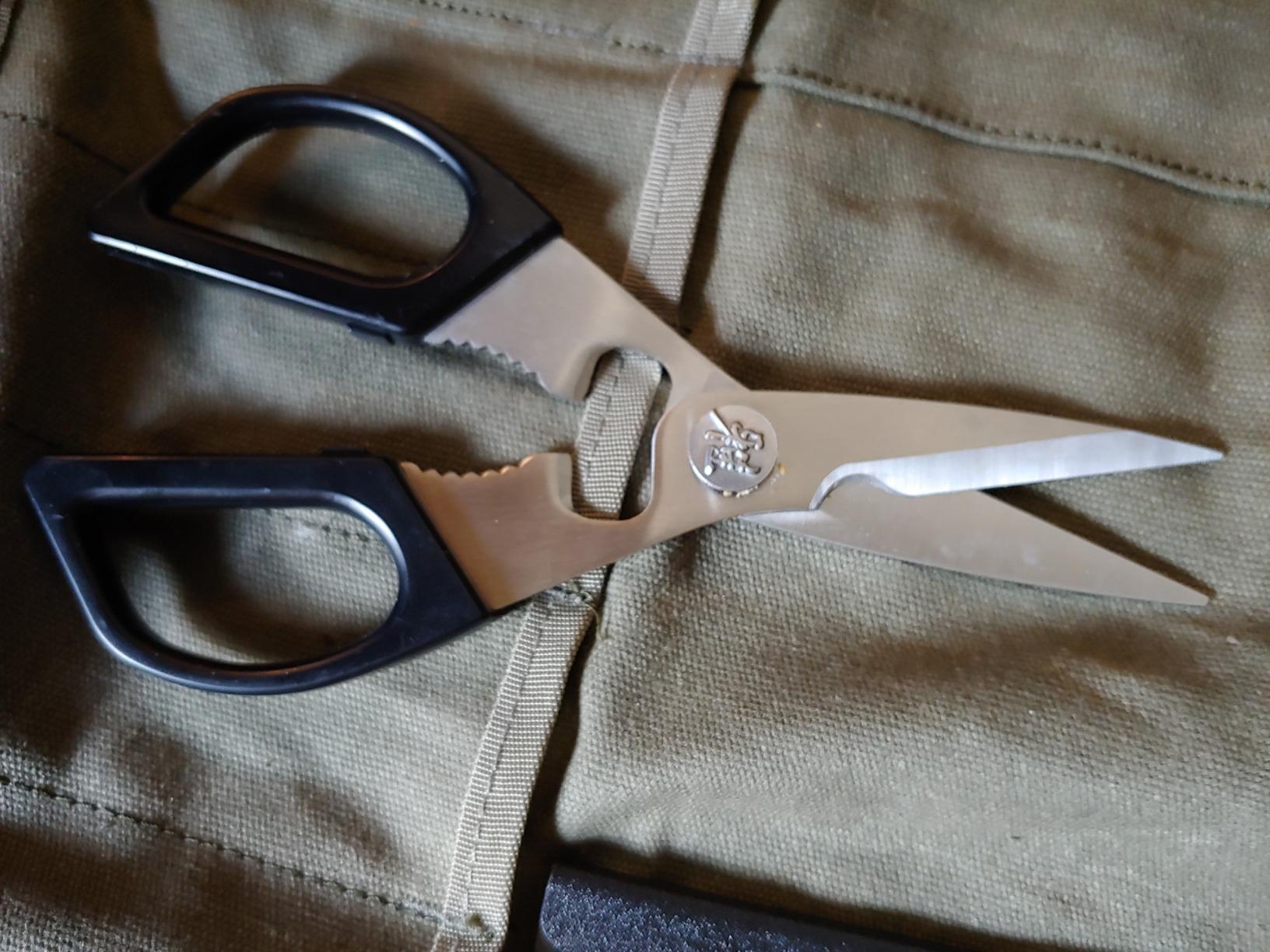 MIYABI Kitchen Shears, Precisely Sharpened Stainless Steel Blades, Long Lasting Sharpness, Smooth Cutting Accuracy, Handles Designed for Comfort, Screw Cap and Bottle Cap Opener, Made in Japan - Customer Photo 1