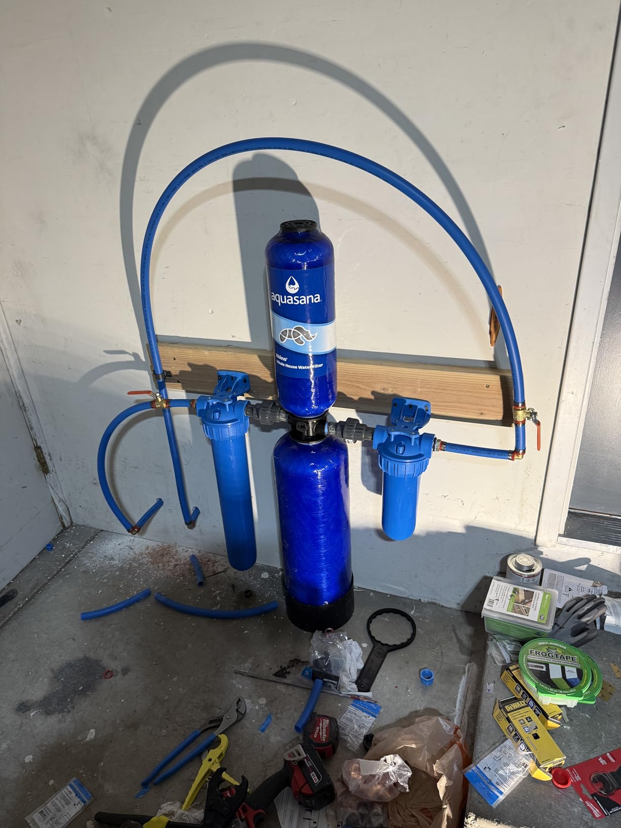 Aquasana Whole House Well Water Filter | 500K Gallons | UV, Carbon & KDF | Salt-Free Softener Alternative | Install Kit | Tackles up to 99.99% Chlorine, Bacteria, Viruses & Scale | EQ-WELL-UV-PRO-AST - Customer Photo 1
