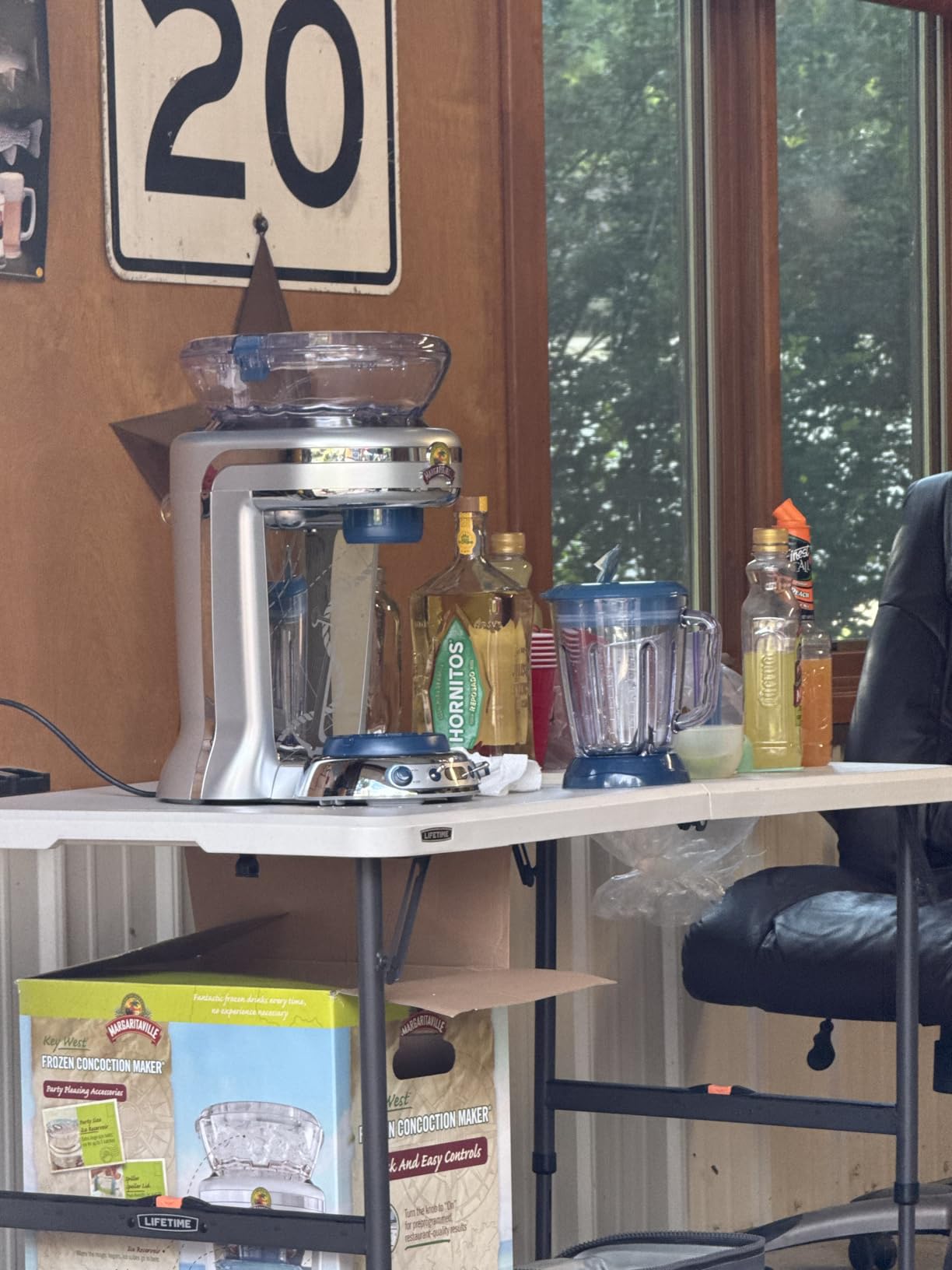 Margaritaville Key West Frozen Concoction Maker with Easy Pour Jar and XL Ice Reservoir, 4 Programmed Drink Settings, Great for Entertaining and Parties - Customer Photo 2