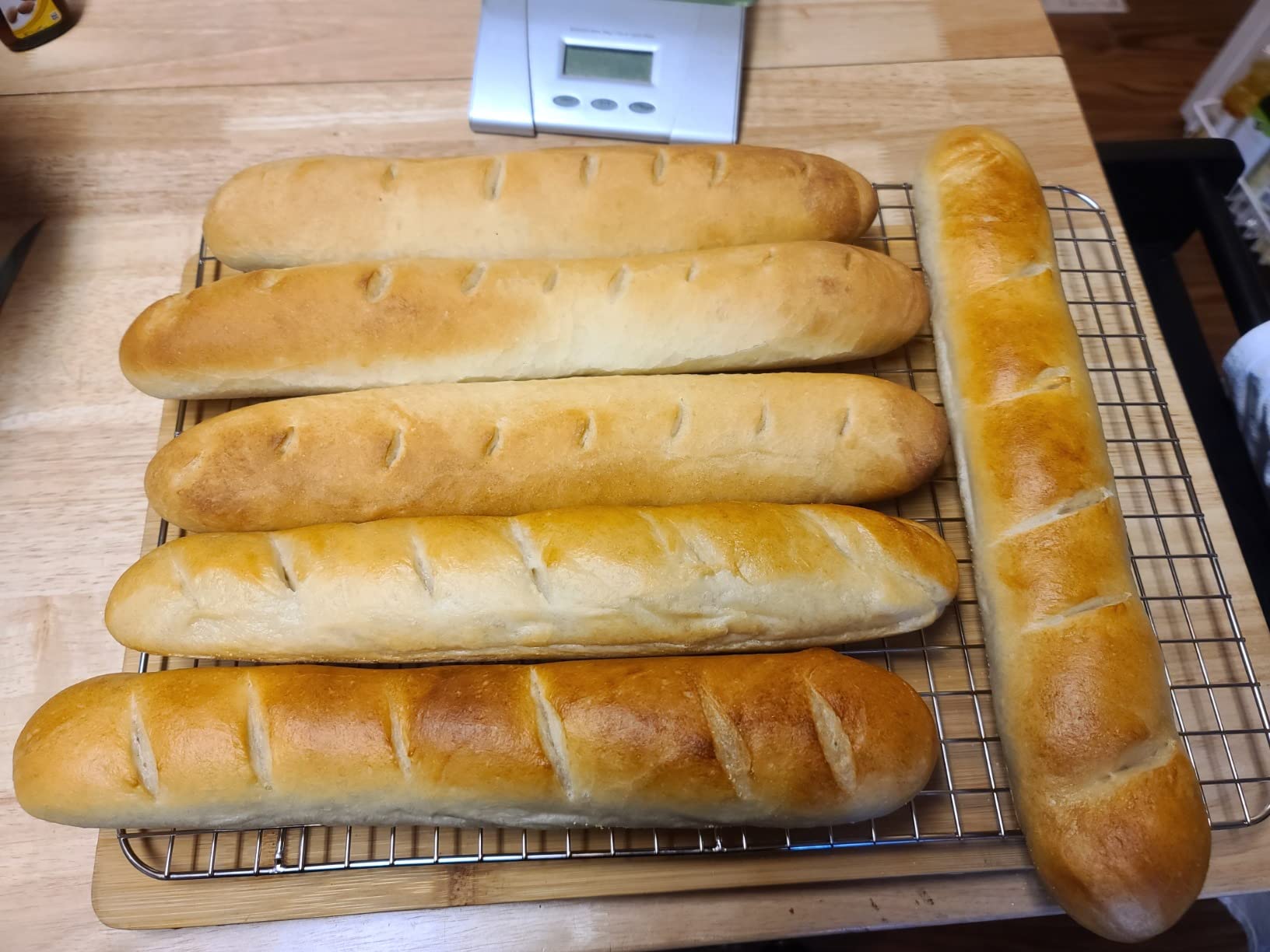 Emile Henry Baguette Baker | Burgundy Customer Review Emile Henry Baguette Baker | Burgundy - Customer Photo 1