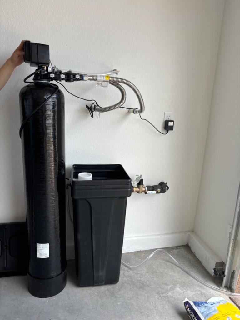 DURAWATER Fleck 5600 SXT Whole House Water Softener 48,000 Grains Ships Loaded with Resin in Tank, Black Customer Review Best Residential Water Softener