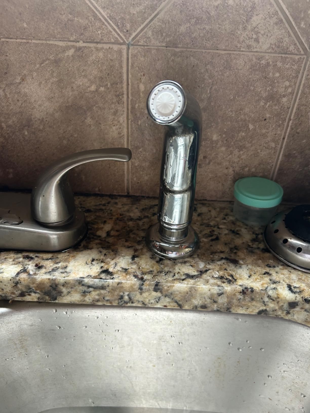 HOMEWERKS WORLDWIDE 31-1105-BP BayPointe Chrome Kitchen Side Spray Customer Review HOMEWERKS WORLDWIDE 31-1105-BP BayPointe Chrome Kitchen Side Spray - Customer Photo 1