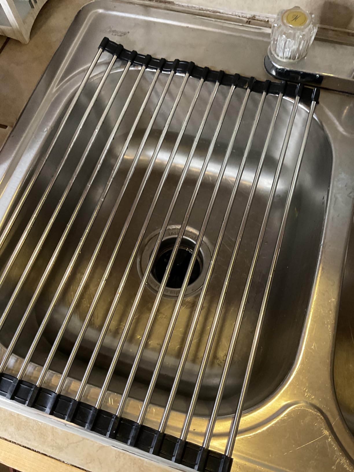 Ahyuan Roll up Dish Drying Rack Over The Sink Kitchen Roll up Sink Drying Rack Stainless Still Portable Drainer Foldable Dish Rack (Black, 17.8''X11.8'') Customer Review Ahyuan Roll up Dish Drying Rack Over The Sink Kitchen Roll up Sink Drying Rack Stainless Still Portable Drainer Foldable Dish Rack (Black, 17.8''X11.8'') - Customer Photo 1