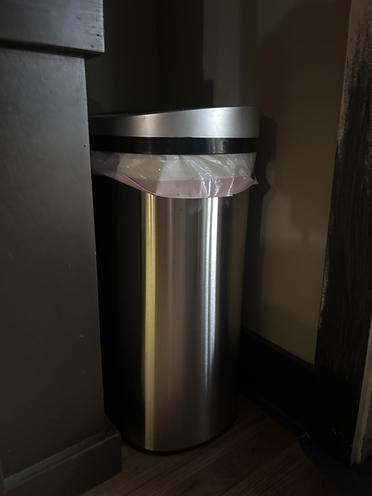 BestOffice | 13 Gallon Trash Can with Lid | Automatic Touchless Garbage Can | Odor Control | Modern Oval Design | Easy to Clean | Stainless Steel | Fits Any Kitchen, Bathroom, Office or Home - Customer Photo 2