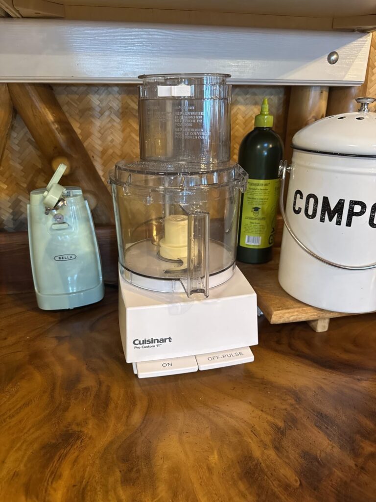 Cuisinart Food Processor, 14-Cup Vegetable Food Chopper for Mincing, Dicing, Shredding, Puree & Kneading Dough, 720-Watt Motor, Stainless Steel, DFP-14BCNY Customer Review Best Food Processor For Making Peanut Butter