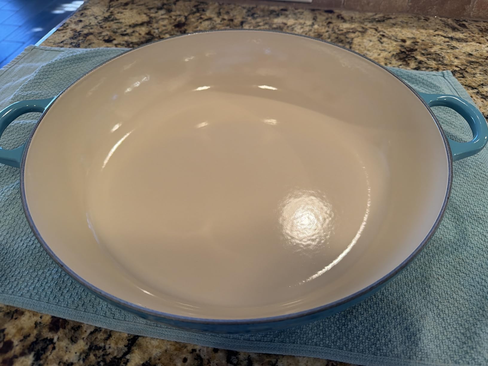 Le Creuset Enameled Cast Iron Cookware Cleaner, 8.45 oz - Customer Photo 1