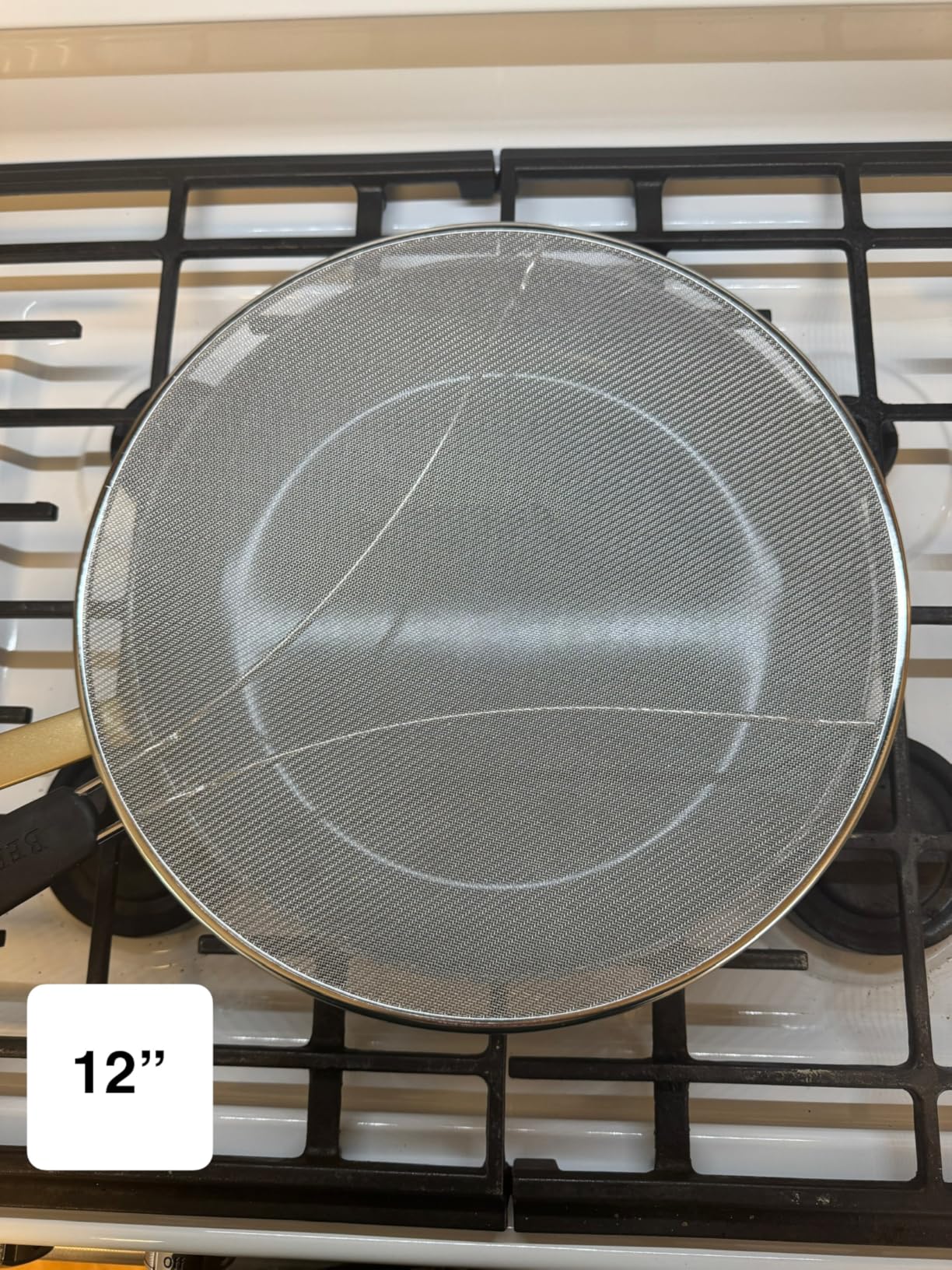 BergKoch Splatter Screen for Frying Pan - 13 Inch Stainless Steel Grease Splatter Guard - Cover Oil Splash when Sizzling Bacon, Cooking Fried Chicken or Popcorn Customer Review BergKoch Splatter Screen for Frying Pan - 13 Inch Stainless Steel Grease Splatter Guard - Cover Oil Splash when Sizzling Bacon, Cooking Fried Chicken or Popcorn - Customer Photo 2