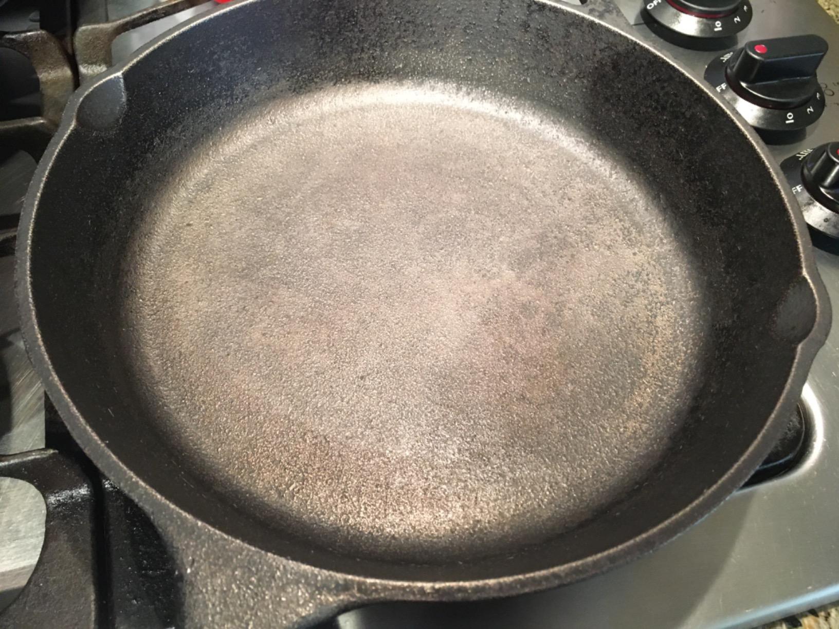 CARON & DOUCET - Cast Iron Seasoning & Cleaning Oil | 100% Plant-Based & Food Grade! | Best for Seasoning, Restoring, Curing and Care (8oz) Customer Review CARON & DOUCET - Cast Iron Seasoning & Cleaning Oil | 100% Plant-Based & Food Grade! | Best for Seasoning, Restoring, Curing and Care (8oz) - Customer Photo 2