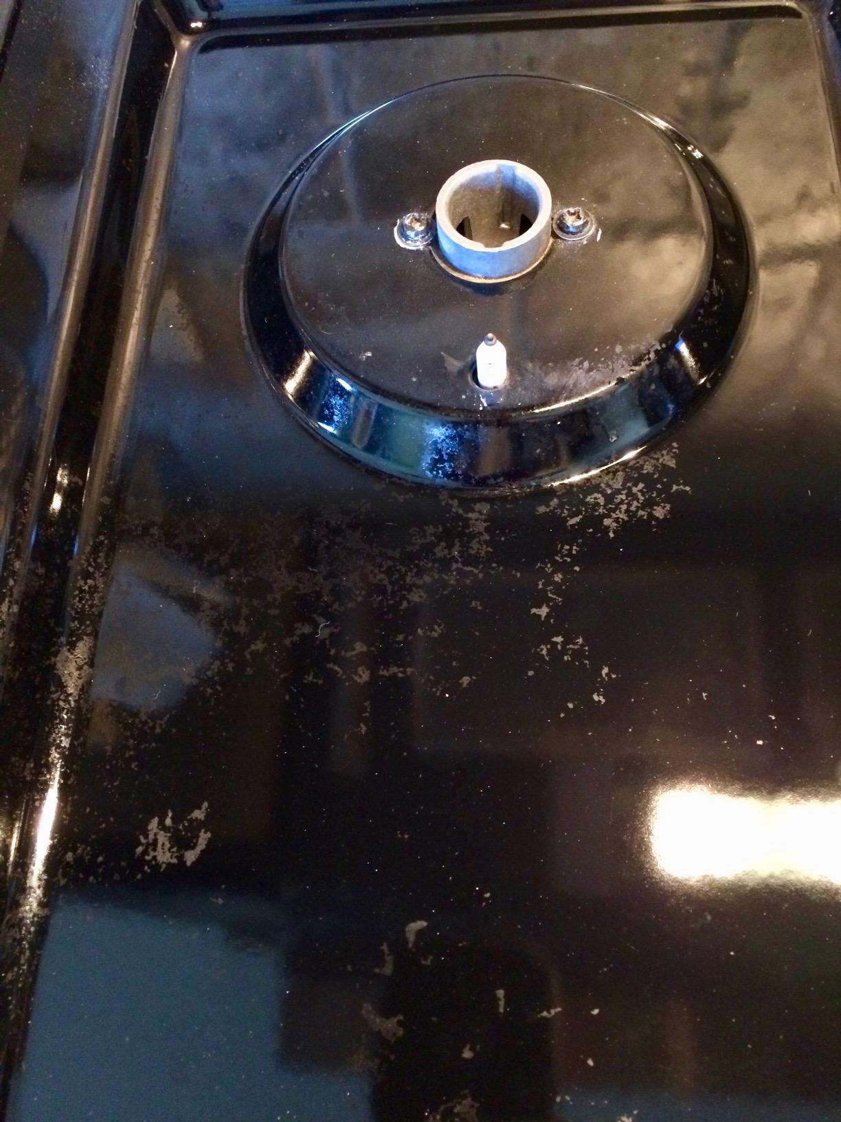 Affresh Cooktop Cleaning Kit, Safe for Glass & Ceramic Cooktops, Includes 5 oz cleaner, 5 pads, 1 scraper Customer Review Affresh Cooktop Cleaning Kit, Safe for Glass & Ceramic Cooktops, Includes 5 oz cleaner, 5 pads, 1 scraper - Customer Photo 1