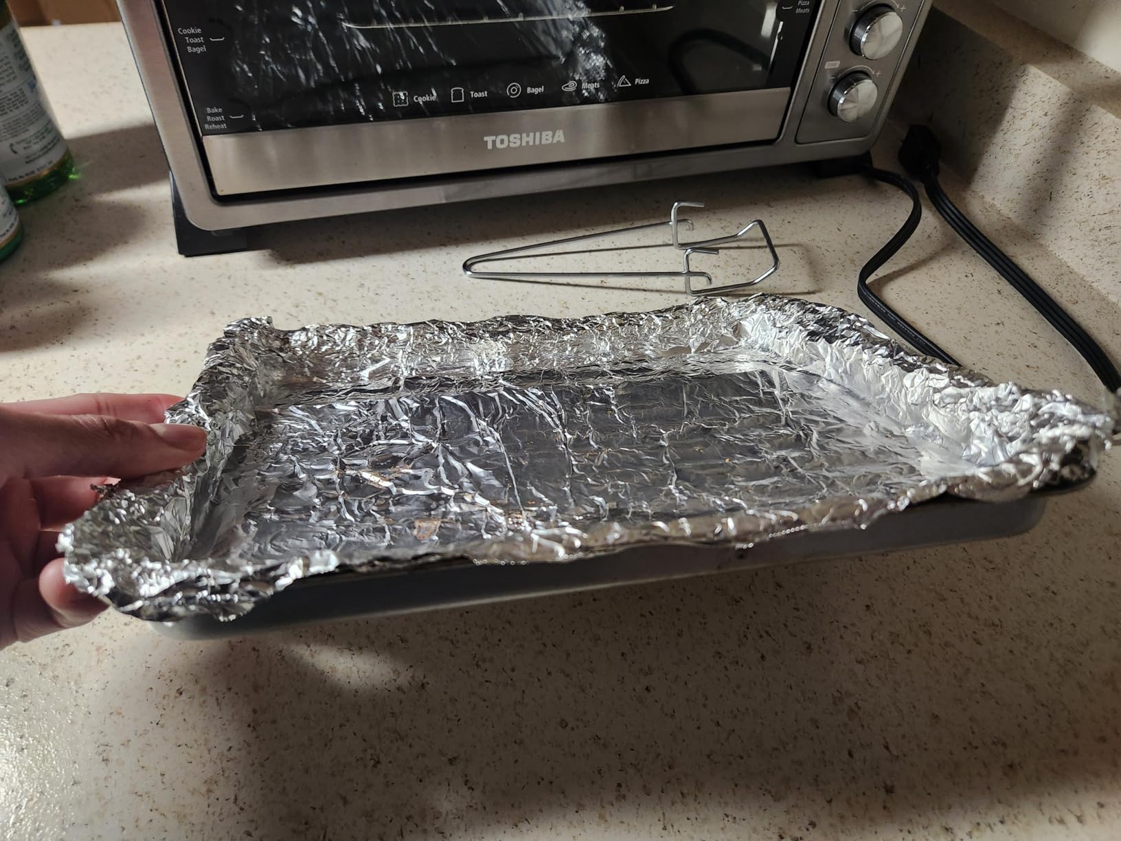 TOSHIBA AC25CEW-SS Large 6-Slice Convection Toaster Oven Countertop, 10-In-One with Toast, Pizza and Rotisserie, 1500W, Stainless Steel, Includes 6 Accessories Customer Review TOSHIBA AC25CEW-SS Large 6-Slice Convection Toaster Oven Countertop, 10-In-One with Toast, Pizza and Rotisserie, 1500W, Stainless Steel, Includes 6 Accessories - Customer Photo 4