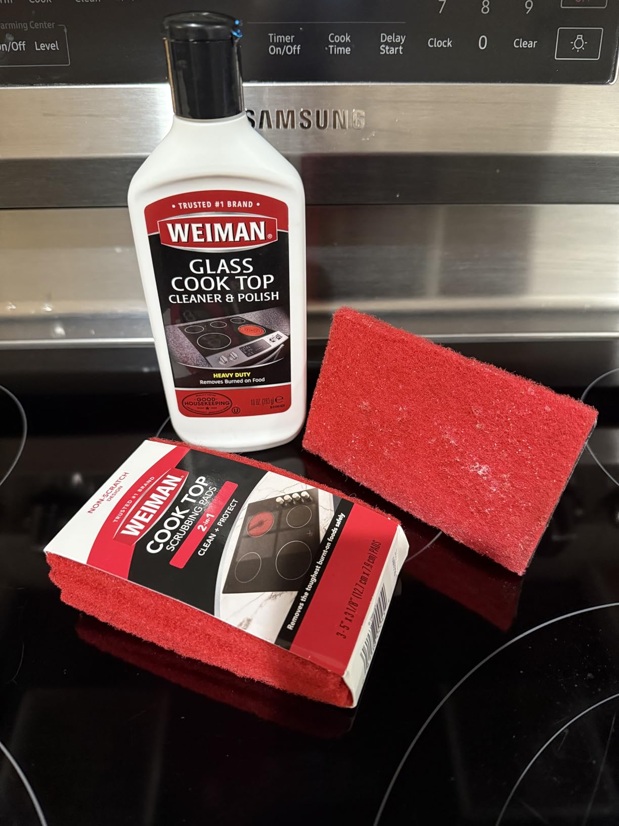 Weiman Ceramic and Glass Cooktop Cleaner - Heavy Duty Cleaner and Polish (10 Ounce Bottle and 3 Scrubbing Pads) Customer Review Weiman Ceramic and Glass Cooktop Cleaner - Heavy Duty Cleaner and Polish (10 Ounce Bottle and 3 Scrubbing Pads) - Customer Photo 2