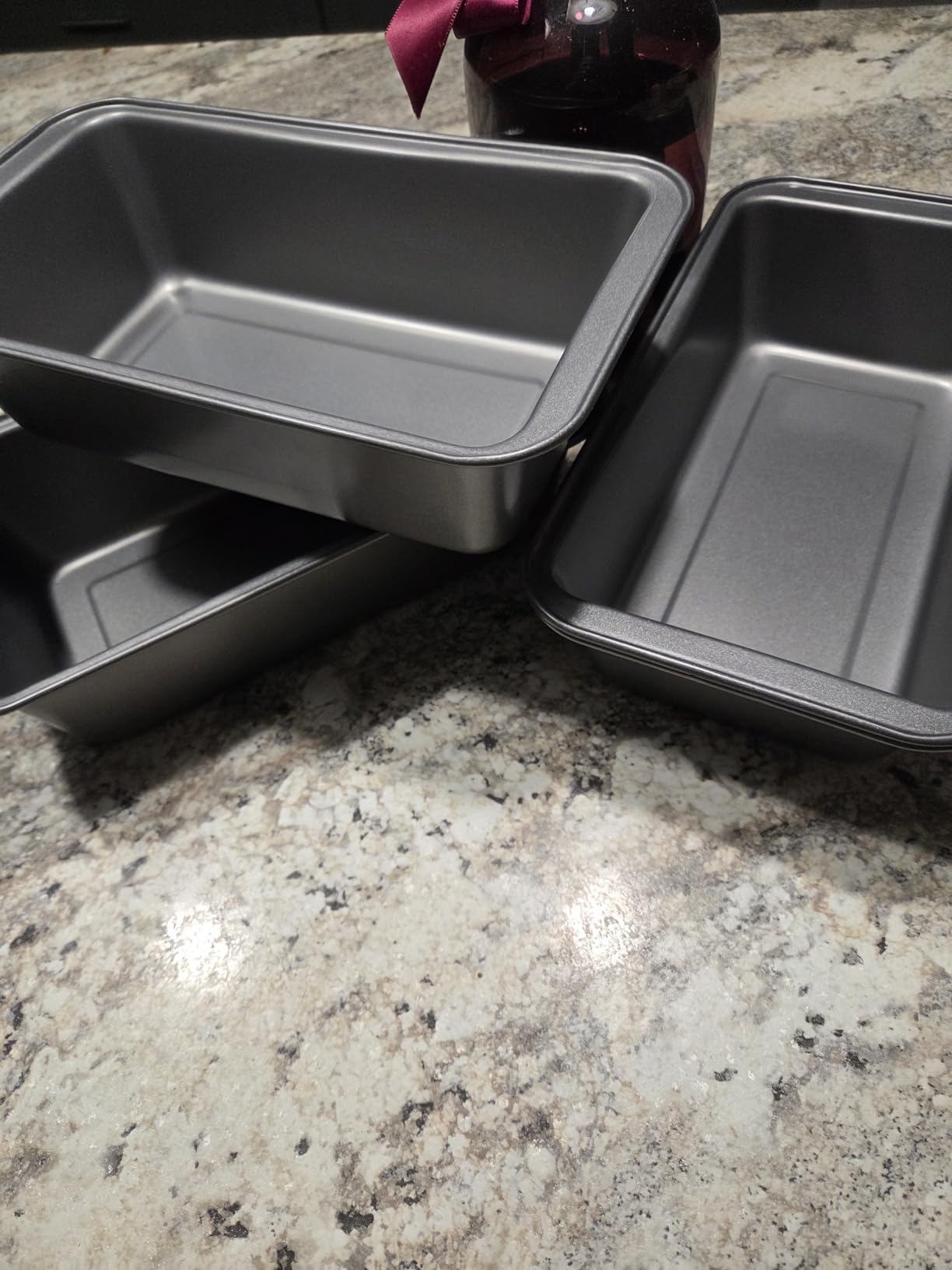 Amazon Basics Rectangular Baking Bread Loaf Pan, 9.5 x 5 Inch, Set of 2, Gray Customer Review Amazon Basics Rectangular Baking Bread Loaf Pan, 9.5 x 5 Inch, Set of 2, Gray - Customer Photo 1