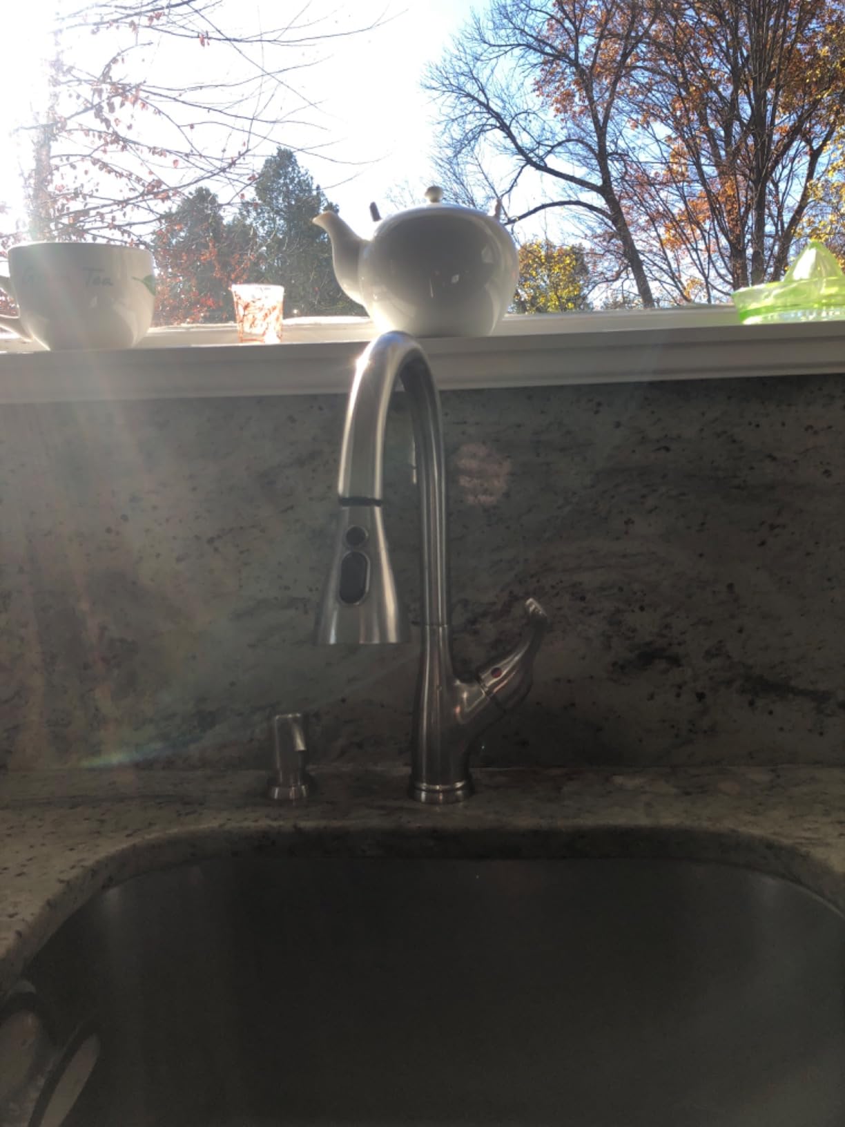APPASO Pull Down Kitchen Faucet with Sprayer Brushed Nickel, Lead-free Single Handle Commercial High Arc Pull Out Spray Head Kitchen Sink Faucets, Llave para Fregadero de Cocina (cUPC-Certified Parts) - Customer Photo 2