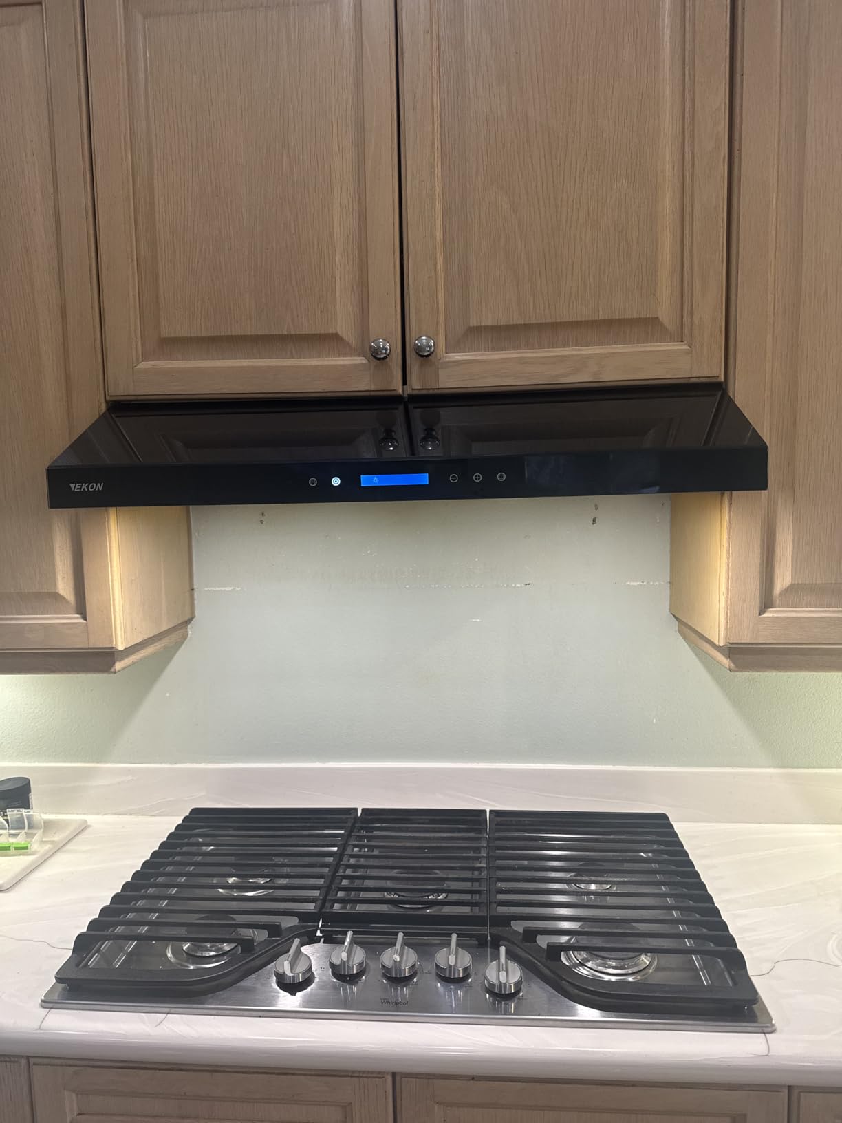 EKON 42 inches Under Cabinet Range Hood, 900 CFM Stainless Steel Kitchen Chimney Vent, 4 Speed Touch Screen Control With Remote 2Pcs 3W LED lights Dishwasher-safe Filters Fan Timer Customer Review EKON 42 inches Under Cabinet Range Hood, 900 CFM Stainless Steel Kitchen Chimney Vent, 4 Speed Touch Screen Control With Remote 2Pcs 3W LED lights Dishwasher-safe Filters Fan Timer - Customer Photo 2