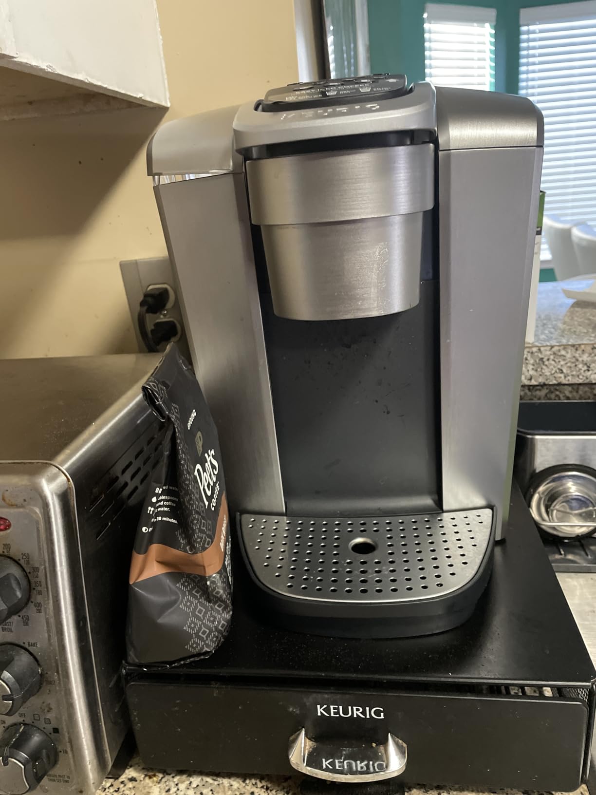 Keurig K-Elite Single Serve K-Cup Pod Coffee Maker, with Strength and Temperature Control, Iced Coffee Capability, 8 to 12oz Brew Size, Programmable, Brushed Silver Customer Review Keurig K-Elite Single Serve K-Cup Pod Coffee Maker, with Strength and Temperature Control, Iced Coffee Capability, 8 to 12oz Brew Size, Programmable, Brushed Silver - Customer Photo 3