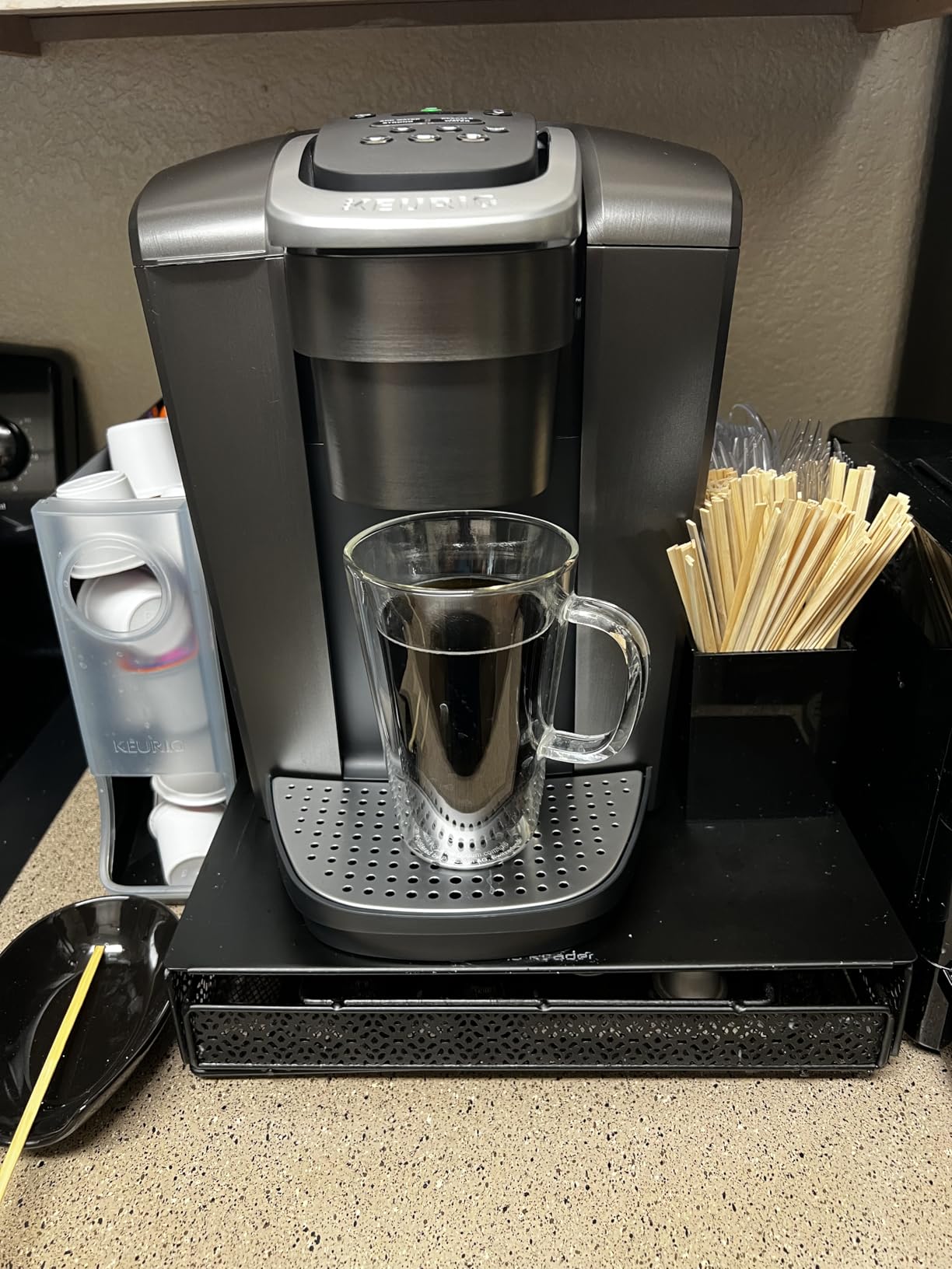 Keurig K-Elite Single Serve K-Cup Pod Coffee Maker, with Strength and Temperature Control, Iced Coffee Capability, 8 to 12oz Brew Size, Programmable, Brushed Slate customer photo 1