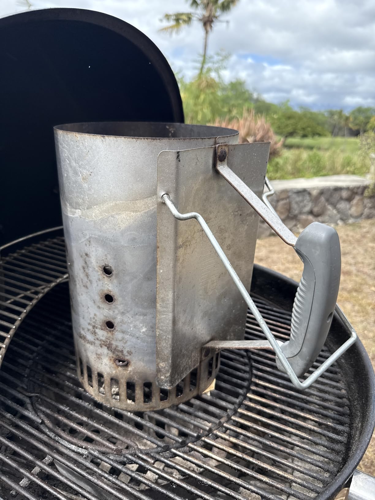Weber Rapidfire Chimney Starter, Standard – Fast‑Lighting Charcoal Starter for Grilling, Silver Customer Review Weber Rapidfire Chimney Starter, Standard – Fast‑Lighting Charcoal Starter for Grilling, Silver - Customer Photo 1