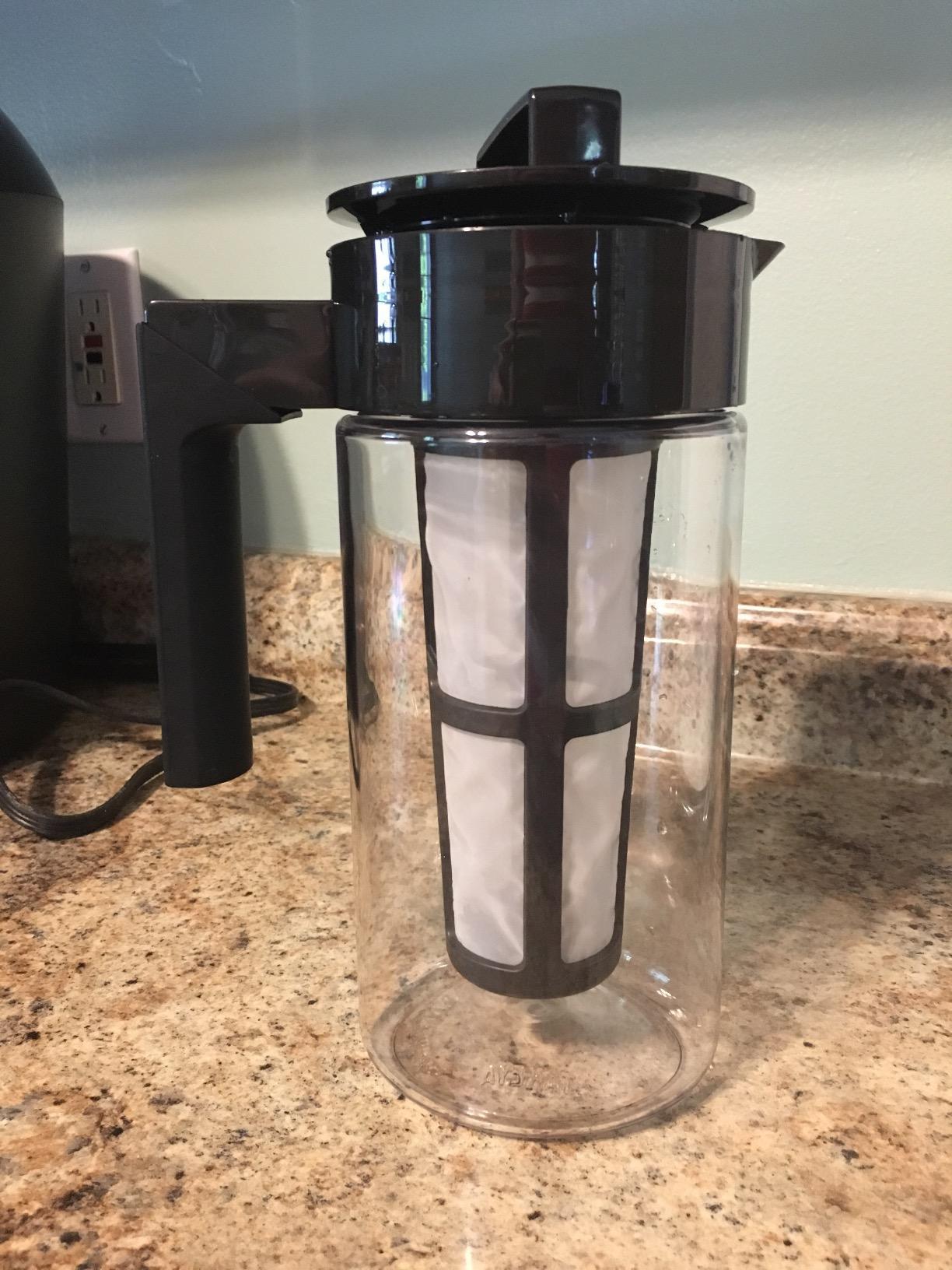 Takeya Tritan Cold Brew Coffee Maker - Airtight Pitcher with Leak-Free Lid - BPA-Free Cold Brew Maker with Silicone Handle - Dishwasher-Safe Pitcher for Homemade Cold Brew - 2 Quart, Black Customer Review Takeya Tritan Cold Brew Coffee Maker - Airtight Pitcher with Leak-Free Lid - BPA-Free Cold Brew Maker with Silicone Handle - Dishwasher-Safe Pitcher for Homemade Cold Brew - 2 Quart, Black - Customer Photo 2