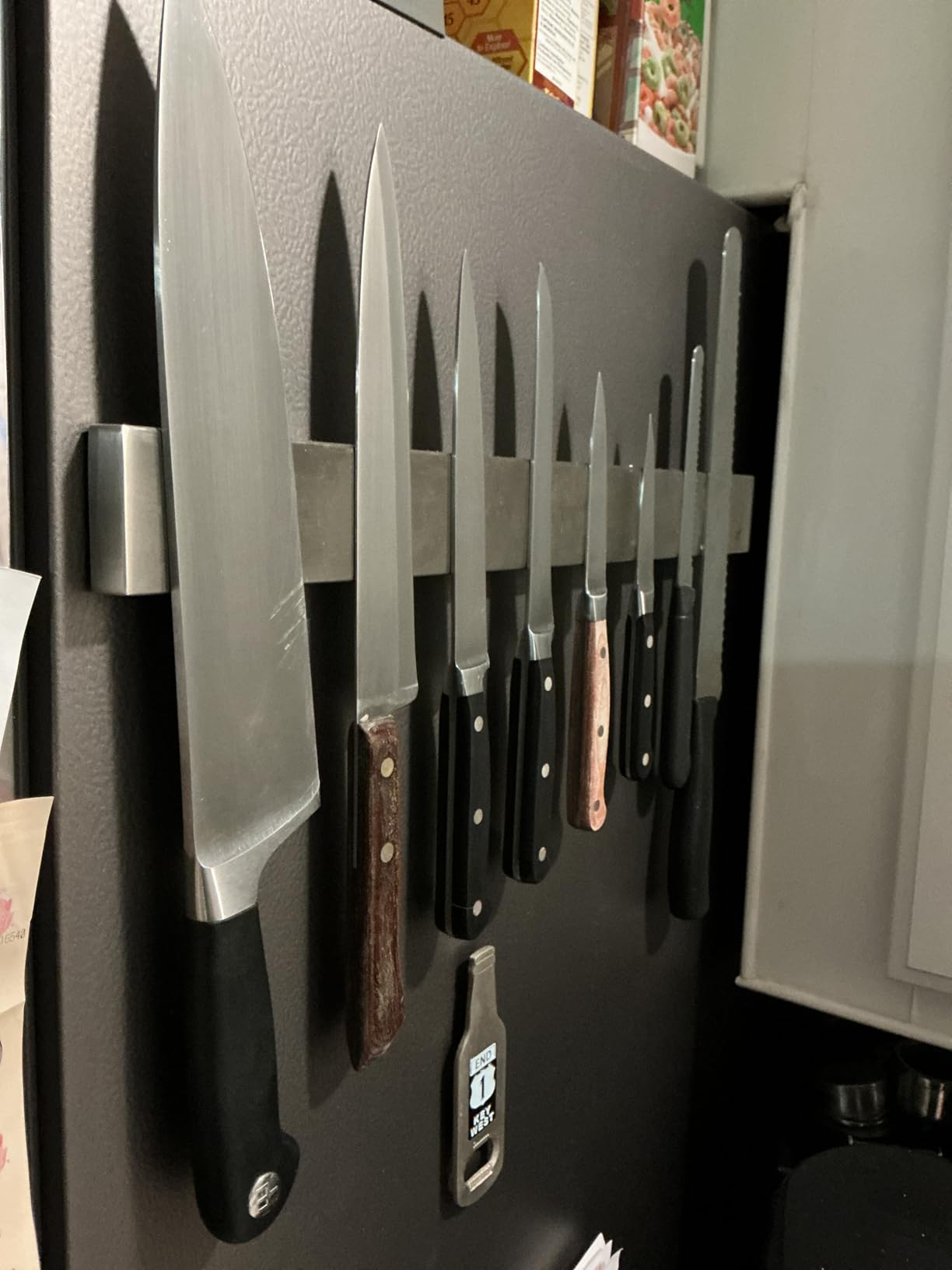 ZWILLING 17.75-inch Stainless Steel Magnetic Knife Bar Customer Review ZWILLING 17.75-inch Stainless Steel Magnetic Knife Bar - Customer Photo 1