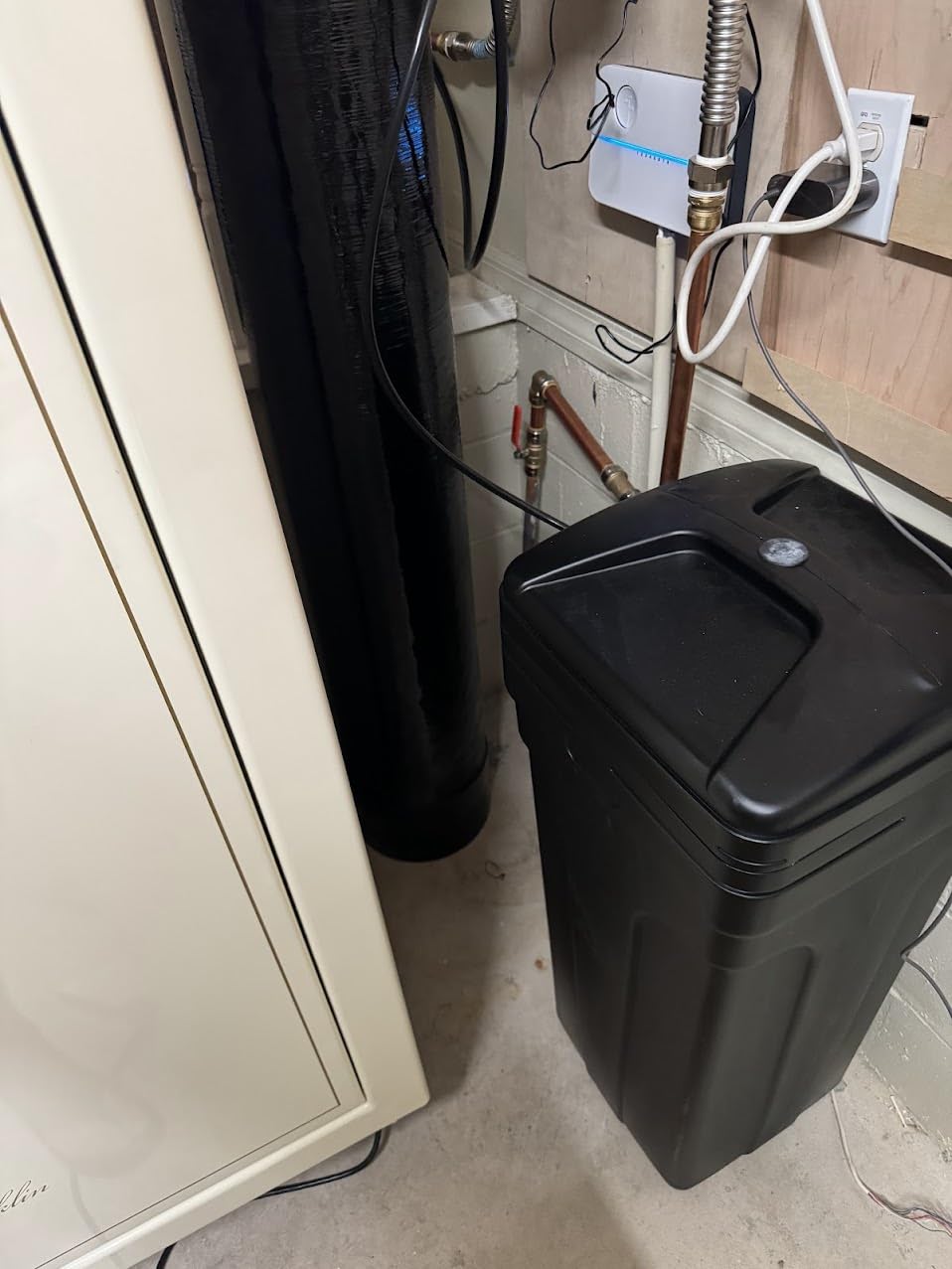 64,000 Grain Aquasure Harmony Whole House Water Softener - Reduces Hardness & Minerals, Improves Water Quality, For 4+ Bathrooms Customer Review 64,000 Grain Aquasure Harmony Whole House Water Softener - Reduces Hardness & Minerals, Improves Water Quality, For 4+ Bathrooms - Customer Photo 1