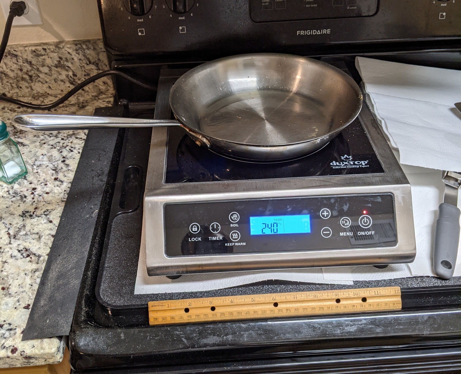 Duxtop Professional Portable Induction Cooktop, Commercial Range Countertop Burner, 1800 Watts Induction Burner with Sensor Touch and LCD Screen, P961LS/BT-C35-D, Silver/Black - Customer Photo 3