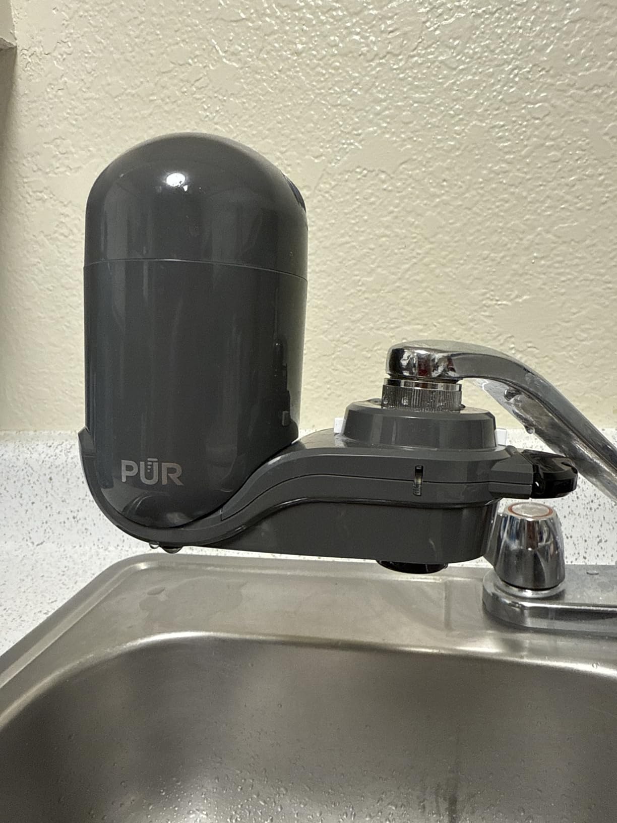 PUR Plus Vertical Faucet-Mount Water Filtration System, Lead-Reducing Filter, Easy Installation, 100-Gallon Capacity, Compatible with External Aerators, Grey Customer Review PUR Plus Vertical Faucet-Mount Water Filtration System, Lead-Reducing Filter, Easy Installation, 100-Gallon Capacity, Compatible with External Aerators, Grey - Customer Photo 2