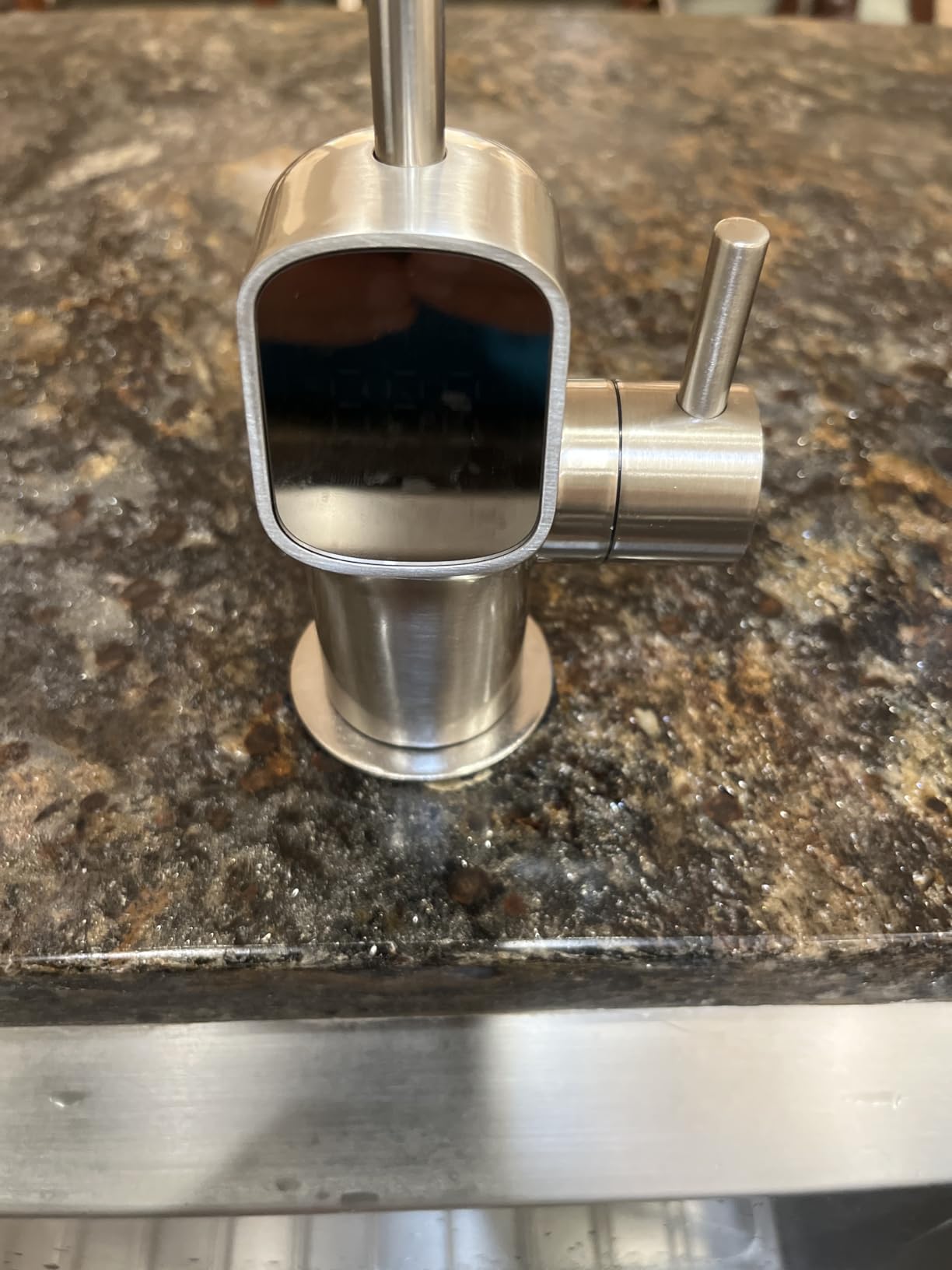 Waterdrop G3P600 Reverse Osmosis System, 8 Stage Tankless Reverse Osmosis Water Filter, NSF/ANSI 42 & 53 & 58 & 372 Certified, Under Sink RO System, 2:1 Pure to Drain, Smart LED Faucet Customer Review Waterdrop G3P600 Reverse Osmosis System, 8 Stage Tankless Reverse Osmosis Water Filter, NSF/ANSI 42 & 53 & 58 & 372 Certified, Under Sink RO System, 2:1 Pure to Drain, Smart LED Faucet - Customer Photo 5