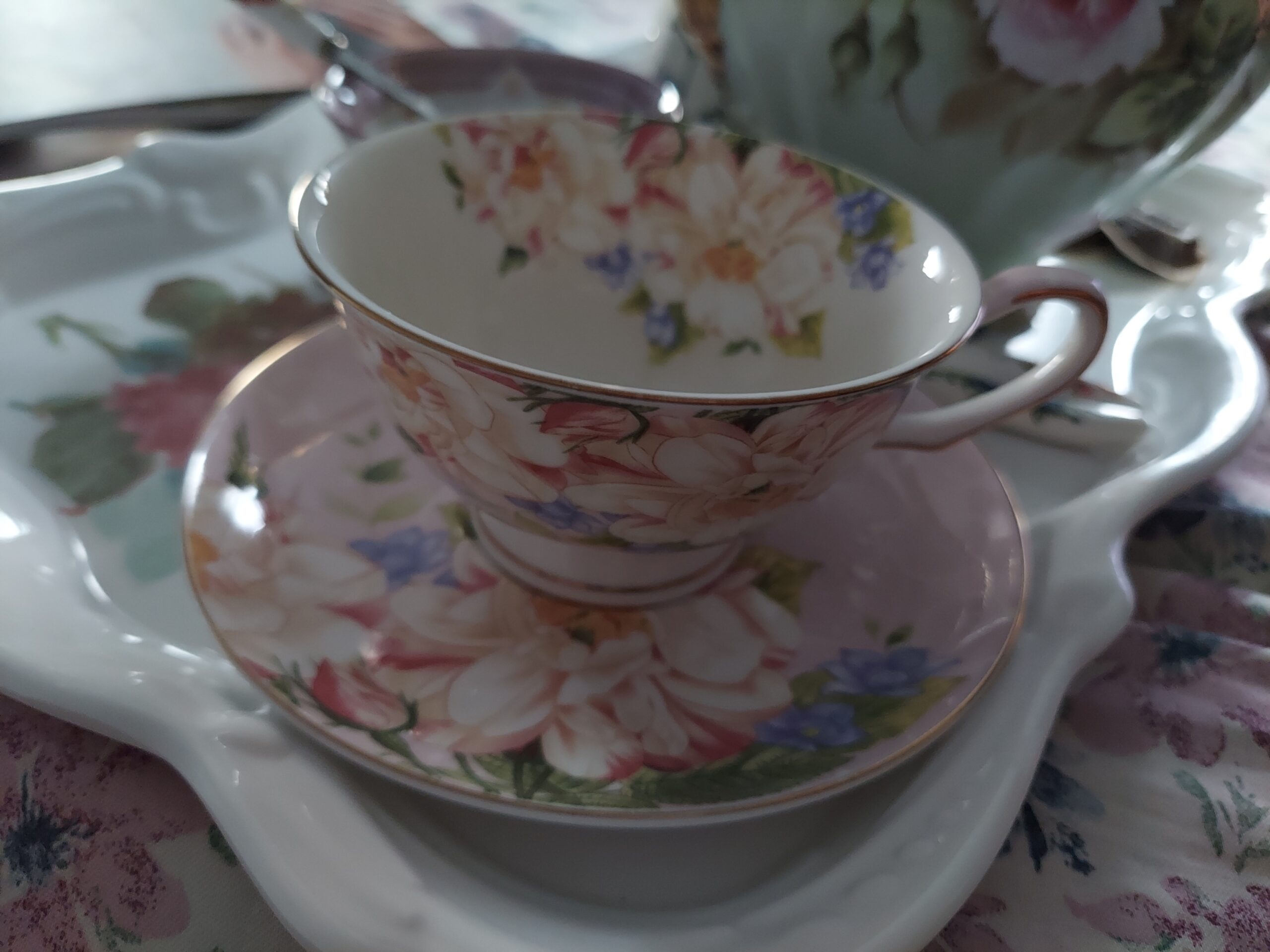 Pink Tea Cup,Floral Tea Cup and Saucer Set,Bone China Tea Set,Coffee Cup,Tea Set for Adults/Friends/Women/Men,7OZ Customer Review Pink Tea Cup,Floral Tea Cup and Saucer Set,Bone China Tea Set,Coffee Cup,Tea Set for Adults/Friends/Women/Men,7OZ - Customer Photo 2