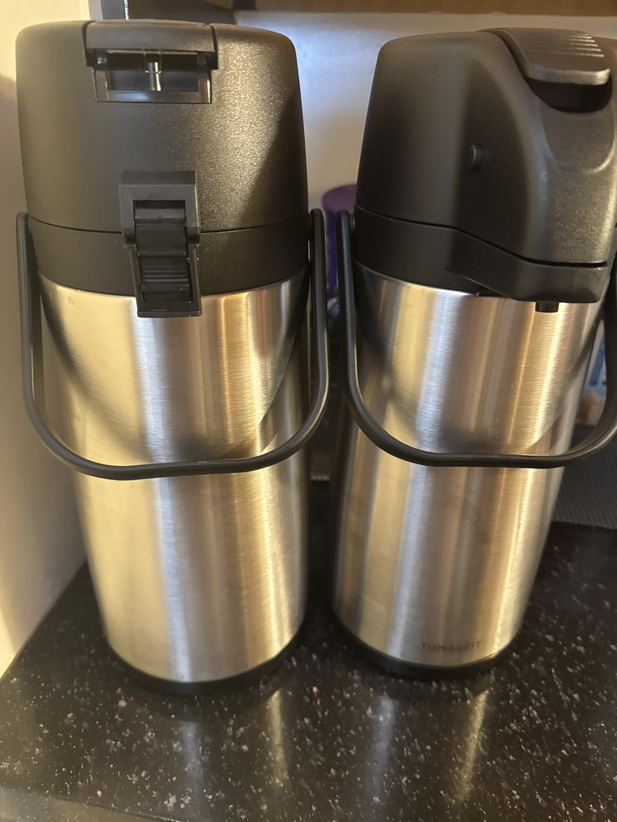 Airpot Coffee Dispenser Thermal with Pump,3L/102 Oz Insulated Stainless Steel Large Airpot Coffee Carafe Lever Action for Hot/Cold Water,Thermal Carafe for Hot Cocoa for Parties Customer Review Airpot Coffee Dispenser Thermal with Pump,3L/102 Oz Insulated Stainless Steel Large Airpot Coffee Carafe Lever Action for Hot/Cold Water,Thermal Carafe for Hot Cocoa for Parties - Customer Photo 1
