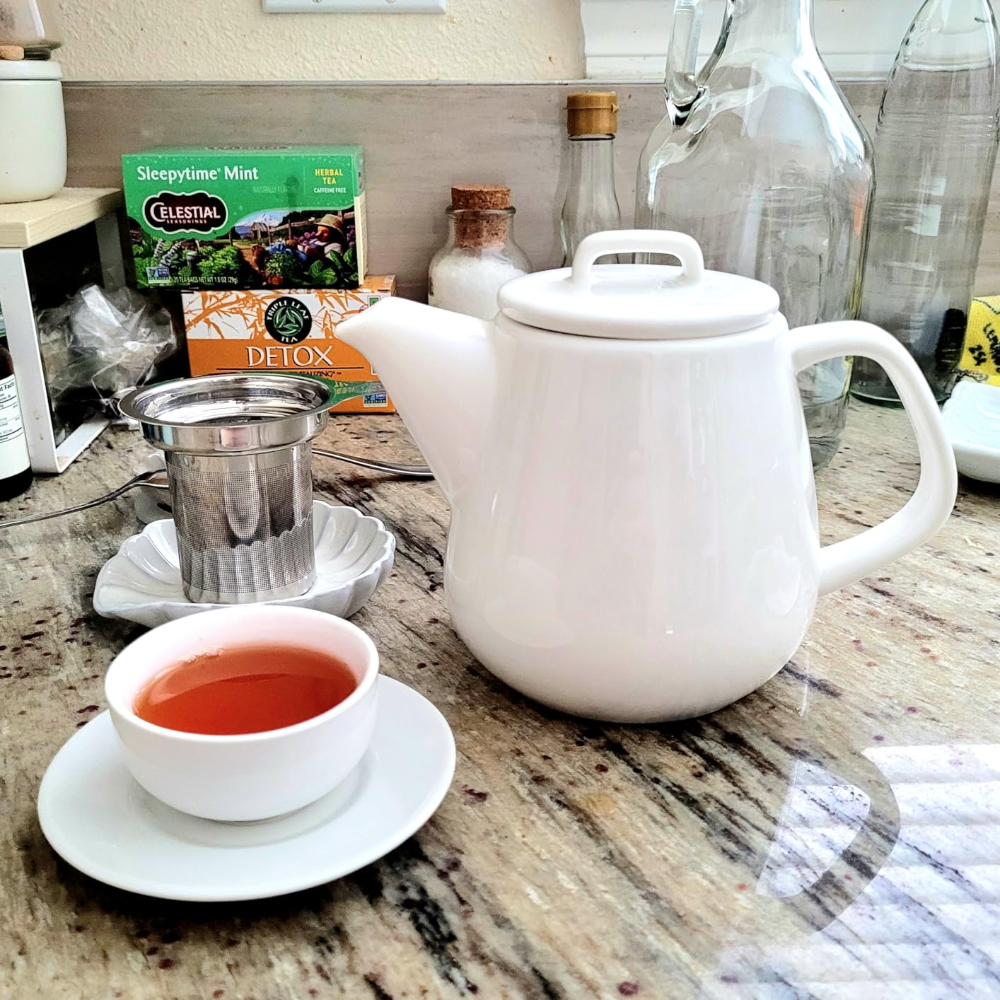 Sweejar Porcelain Teapot with Removable Stainless Steel Infuser, Microwave & Dishwasher Safe Tea Pots for Loose Tea, Tea Infuser Pots for Chrismas Women Gift (30oz Jade) Customer Review Sweejar Porcelain Teapot with Removable Stainless Steel Infuser, Microwave & Dishwasher Safe Tea Pots for Loose Tea, Tea Infuser Pots for Chrismas Women Gift (30oz Jade) - Customer Photo 1