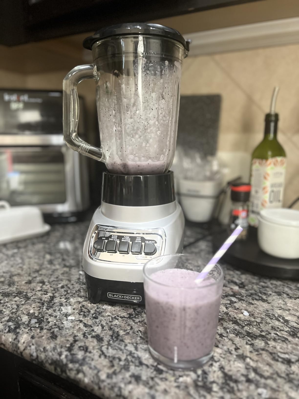 BLACK+DECKER PowerCrush Multi-Function Blender with 6-Cup Glass Jar, 4 Speed Settings, Silver - Customer Photo 2