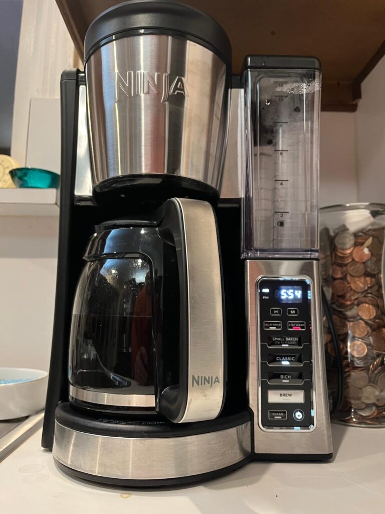 Ninja 12-Cup Programmable Coffee Brewer, 2 Brew Styles, Adjustable Warm Plate, 60oz Water Reservoir, Delay Brew - Black/Stainless Steel Customer Review Best Budget Friendly Coffee Makers