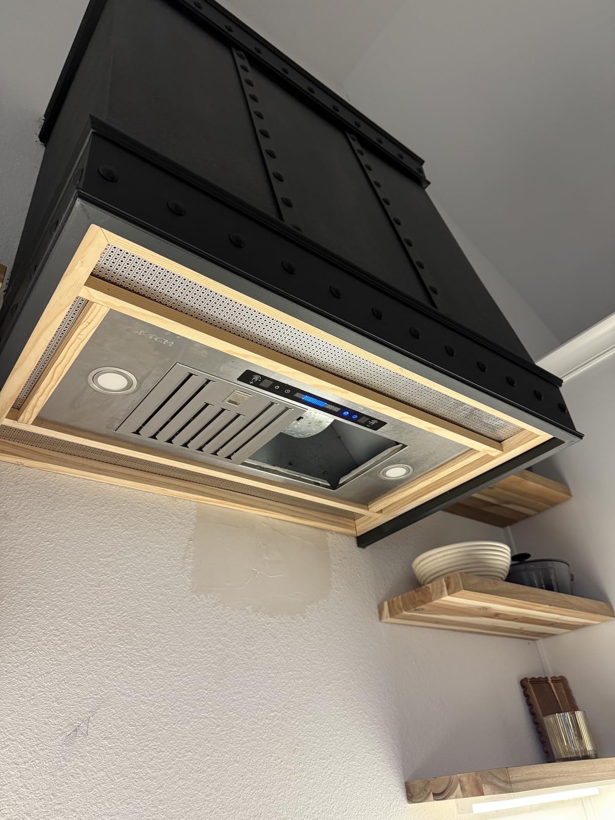 IKTCH 30 inch Built-in/Insert Range Hood 900 CFM, Ducted/Ductless Convertible Duct, Stainless Steel Kitchen Vent Hood with 4 Speed Gesture Sensing&Touch Control Panel(IKB01-30) - Customer Photo 3