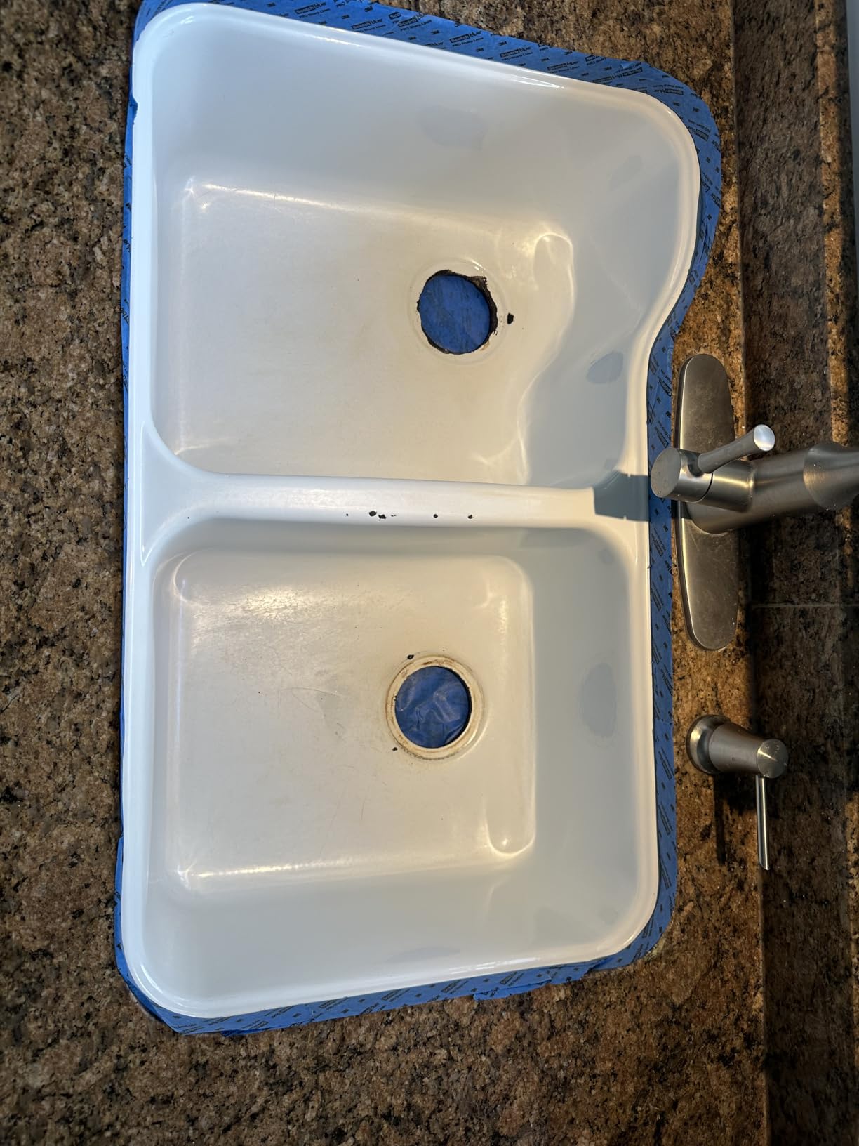 Bathworks Roll-On Refinishing Kit - 22 fl oz, High Gloss White, Professional-Grade DIY Coating with Tools Included - Durable Non-Yellowing Finish for Bathtubs, Tile, Sinks & Showers Customer Review Bathworks Roll-On Refinishing Kit - 22 fl oz, High Gloss White, Professional-Grade DIY Coating with Tools Included - Durable Non-Yellowing Finish for Bathtubs, Tile, Sinks & Showers - Customer Photo 2