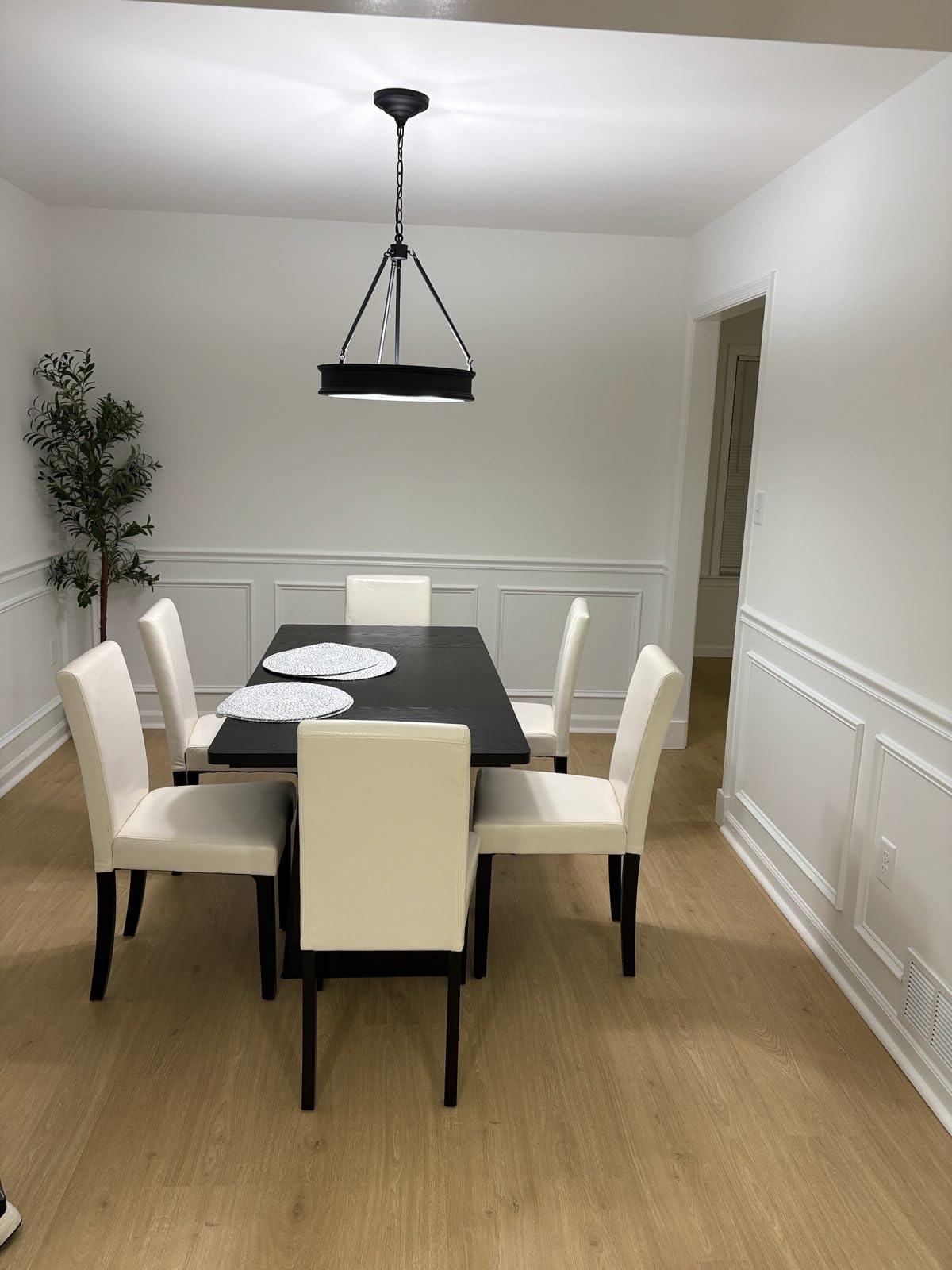 Yaheetech Dining Chairs Set of 4 PU Leather Dining Room Chairs with Waterproof Surface and Wood Legs for Kitchen Restaurant and Living Room, Dark Brown Customer Review Yaheetech Dining Chairs Set of 4 PU Leather Dining Room Chairs with Waterproof Surface and Wood Legs for Kitchen Restaurant and Living Room, Dark Brown - Customer Photo 2