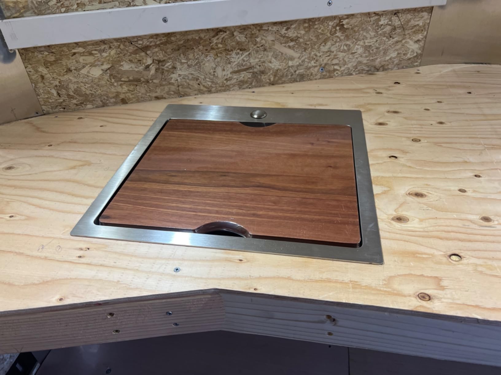 Hotis Black Farmhouse Sink, 33 Inch Farm Sink, Apron-Front 304 Stainless Steel Farmhouse Kitchen Sinks, 33x22 Inch Undermount Single Bowl Undermount With Dish Grid Customer Review Hotis Black Farmhouse Sink, 33 Inch Farm Sink, Apron-Front 304 Stainless Steel Farmhouse Kitchen Sinks, 33x22 Inch Undermount Single Bowl Undermount With Dish Grid - Customer Photo 1