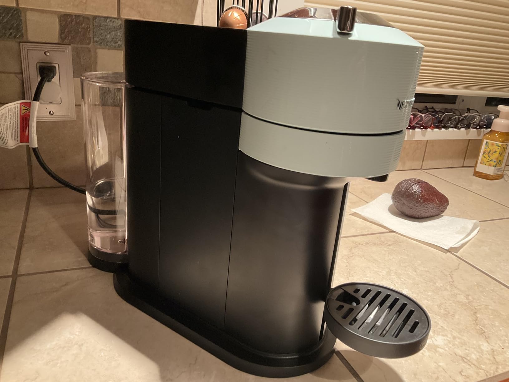 Nespresso Vertuo Next Coffee and Espresso Maker by De'Longhi, White Customer Review Nespresso Vertuo Next Coffee and Espresso Maker by De'Longhi, White - Customer Photo 4