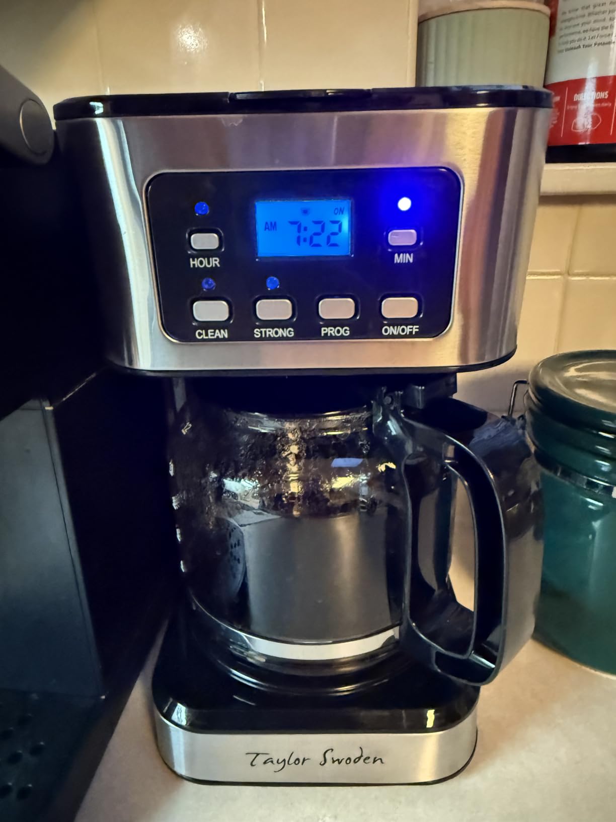 Taylor Swoden 12-Cup Programmable Coffee Maker, Regular & Strong Brew Drip Coffee Machine for Home and Office, Glass Carafe, Pause & Serve, Auto Shut Off, Black & Stainless Steel Customer Review Taylor Swoden 12-Cup Programmable Coffee Maker, Regular & Strong Brew Drip Coffee Machine for Home and Office, Glass Carafe, Pause & Serve, Auto Shut Off, Black & Stainless Steel - Customer Photo 1