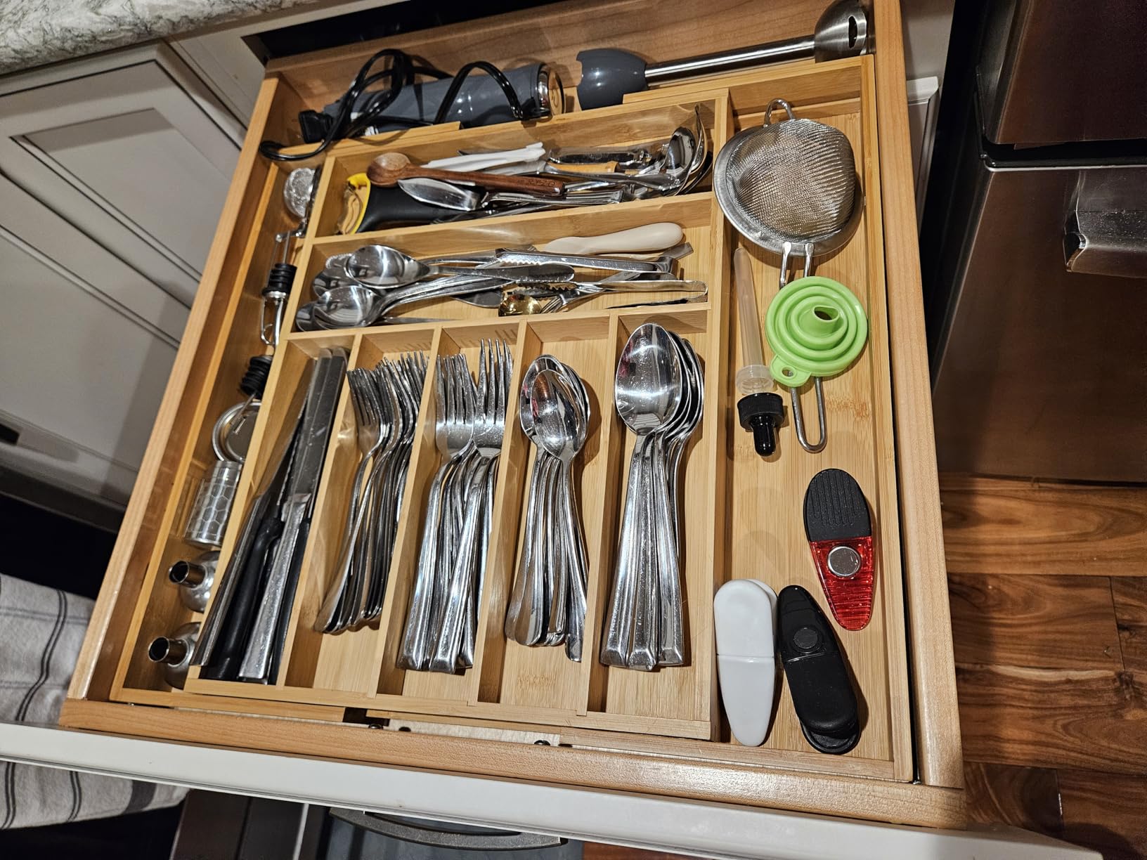 Purawood Kitchen Drawer Organizer - Expandable Utensil Drawer Organizer for Kitchen, Cutlery Tray & Silverware Organizer, 3-5 Slots - Bamboo Organizer for Utensils & Flatware (Natural) Customer Review Purawood Kitchen Drawer Organizer - Expandable Utensil Drawer Organizer for Kitchen, Cutlery Tray & Silverware Organizer, 3-5 Slots - Bamboo Organizer for Utensils & Flatware (Natural) - Customer Photo 1