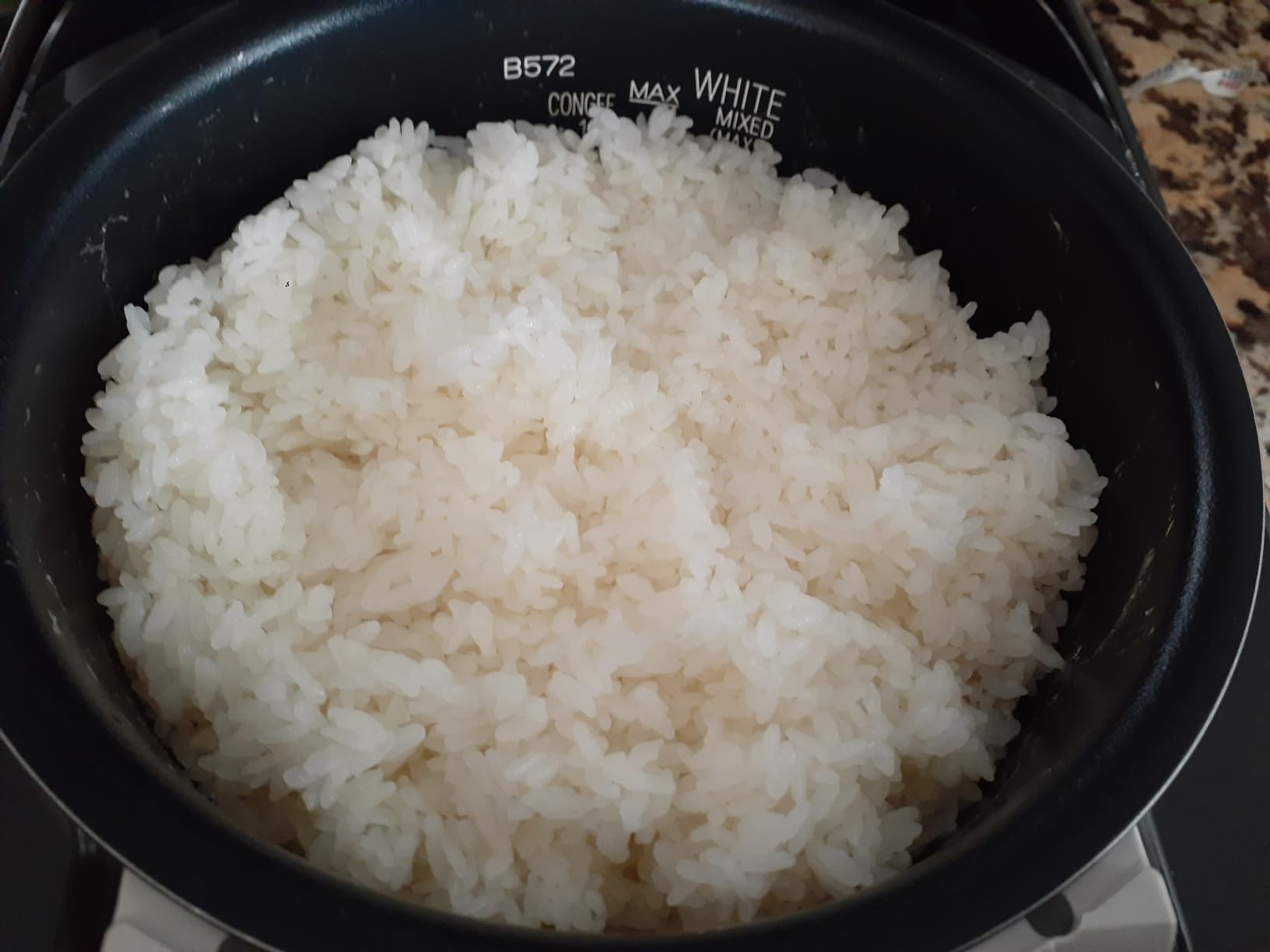Zojirushi NP-NWC10XB 5.5-Cup Pressure Induction Heating Rice Cooker and Warmer (Stainless Black) Customer Review Zojirushi NP-NWC10XB 5.5-Cup Pressure Induction Heating Rice Cooker and Warmer (Stainless Black) - Customer Photo 2