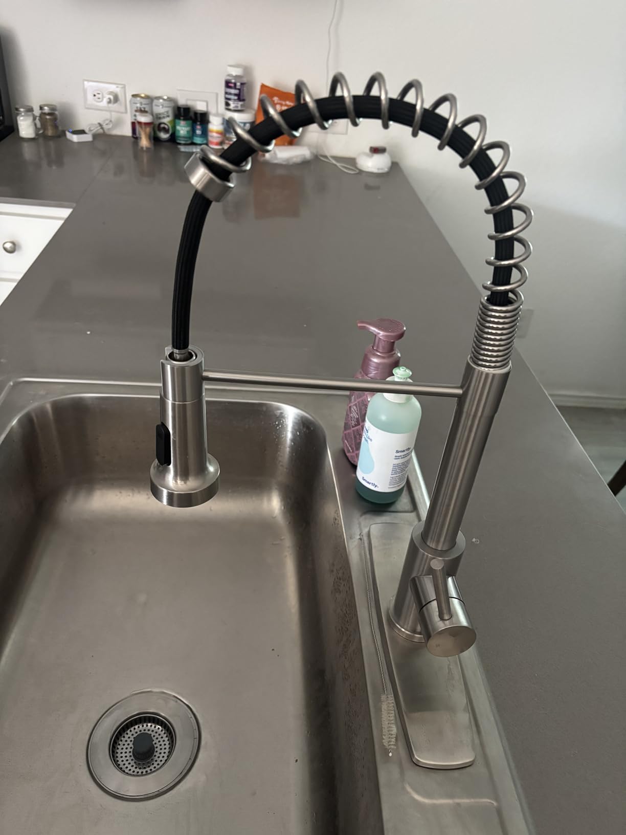FORIOUS Gold Kitchen Faucet with Pull Down Sprayer, Stainless Steel Commercial Single Handle Classic Spring Pull Out Sink Faucet for Pot Filler, Farmhouse Camper Bar Laundry Room - Customer Photo 1