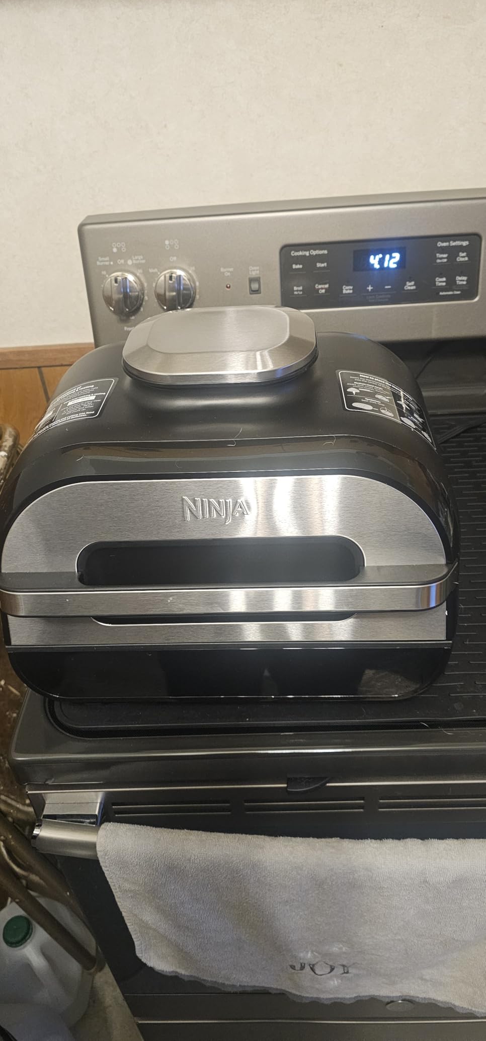 Ninja Foodi Smart XL 6-in-1 Indoor Grill with Air Fry, Roast, Bake, Broil, Dehydrate & Crisp, Smart Thermometer & Splatter Shield, Dishwasher Safe Parts, Black/Silver, FG551 - Customer Photo 2