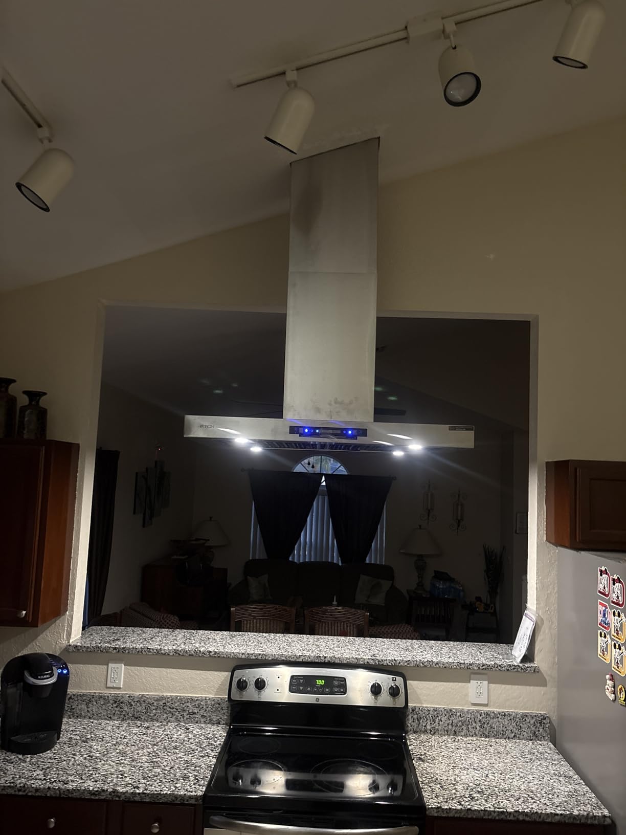 IKTCH Upgrated 36 inch Island Mount Range Hood, 900 CFM Ducted Range Hood with 4 Speed Fan, Stainless Steel with Gesture Sensing & Touch Control Making life Smarter IKIS02-36 - Customer Photo 1